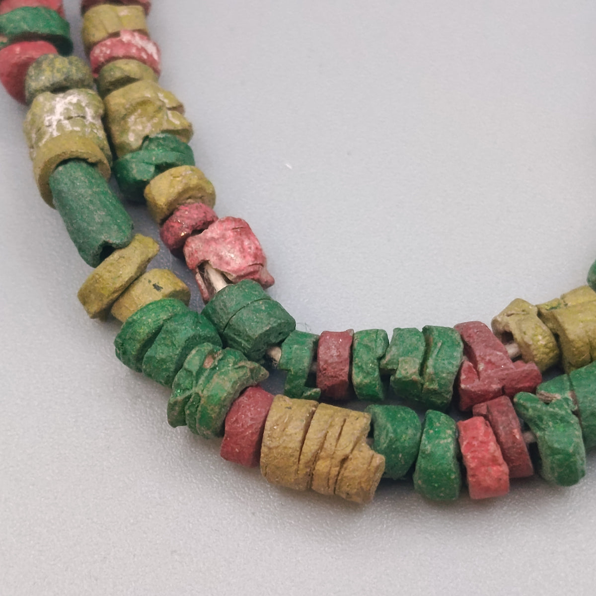 Elegante bunte Statement-Kette – Ethnische Perlenkette