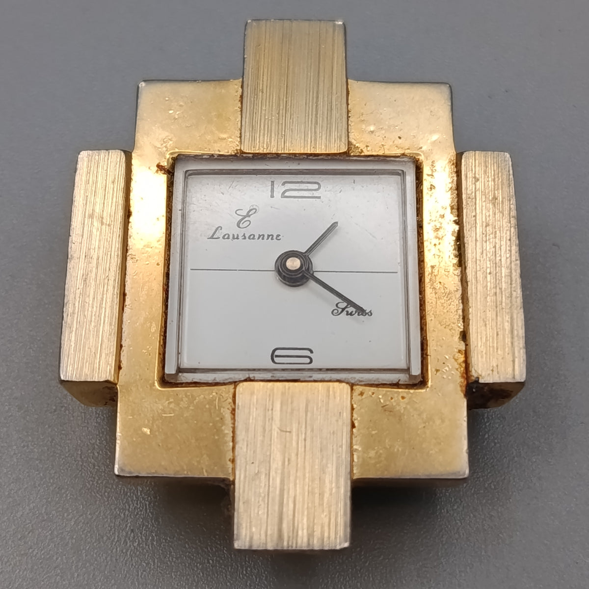 Elegante Lausanne Damen Uhr – Anhänger im Vintage Stil