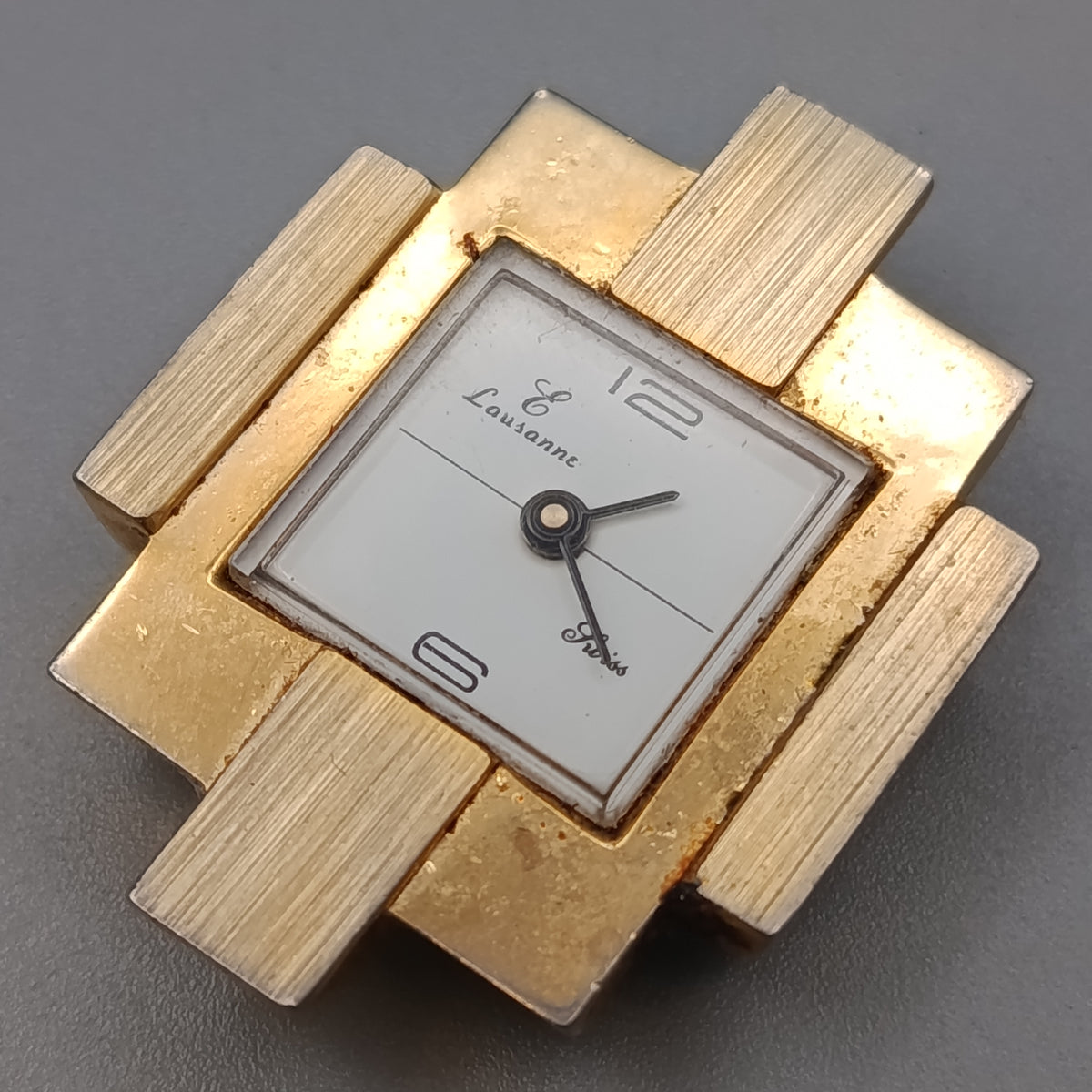 Elegante Lausanne Damen Uhr – Anhänger im Vintage Stil