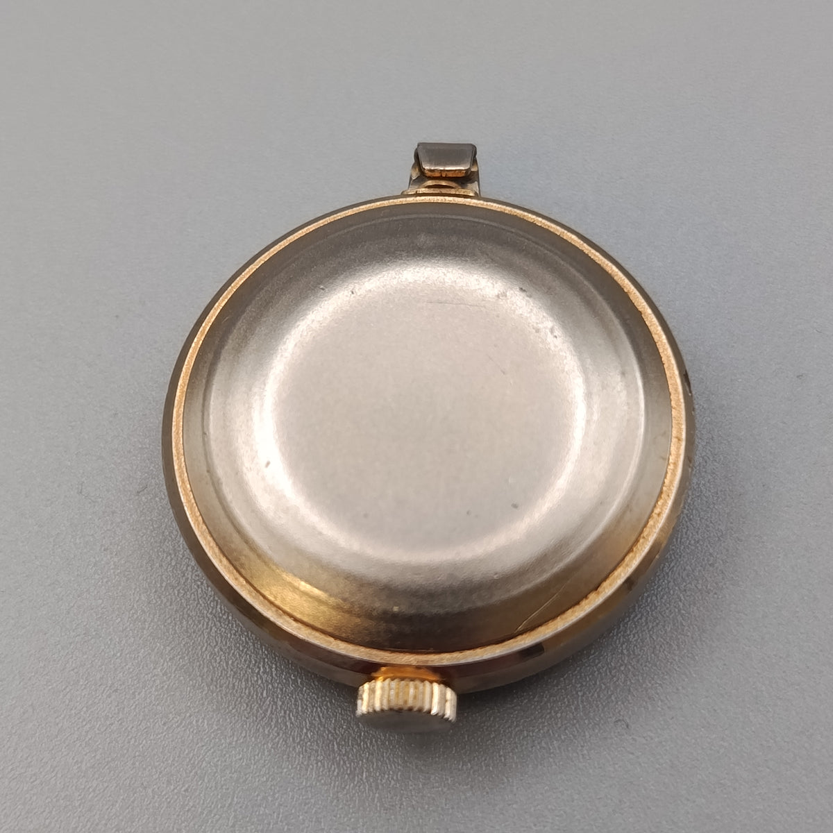 Elegante goldfarbene Anhänger Uhr – Klassischer Vintage