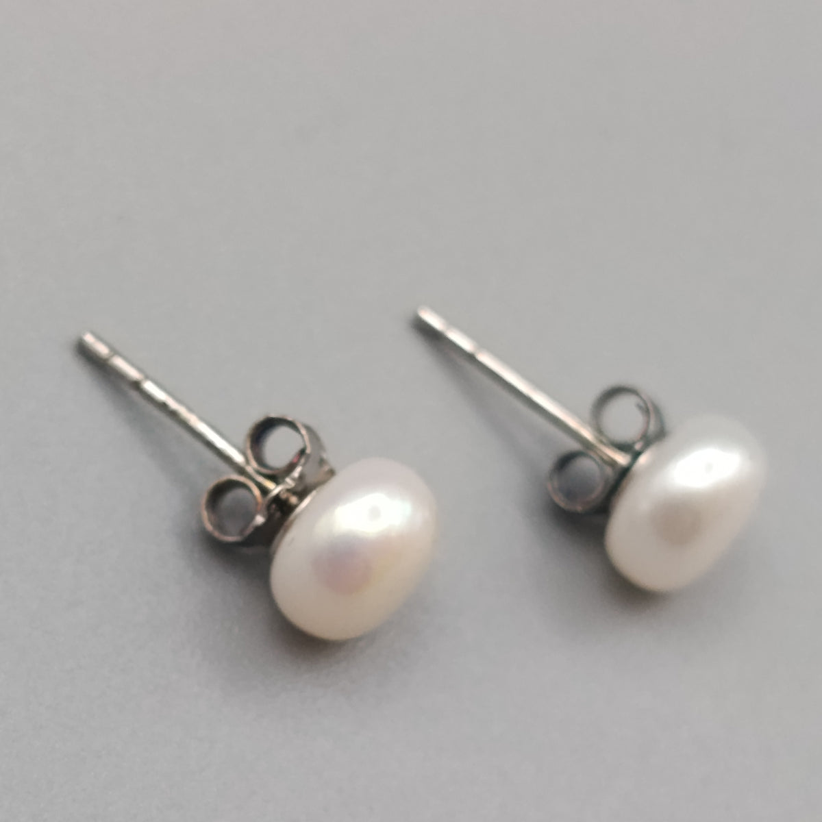 Elegante 925 Silber Perlen-Ohrstecker – Klassischer Ohrschmuck