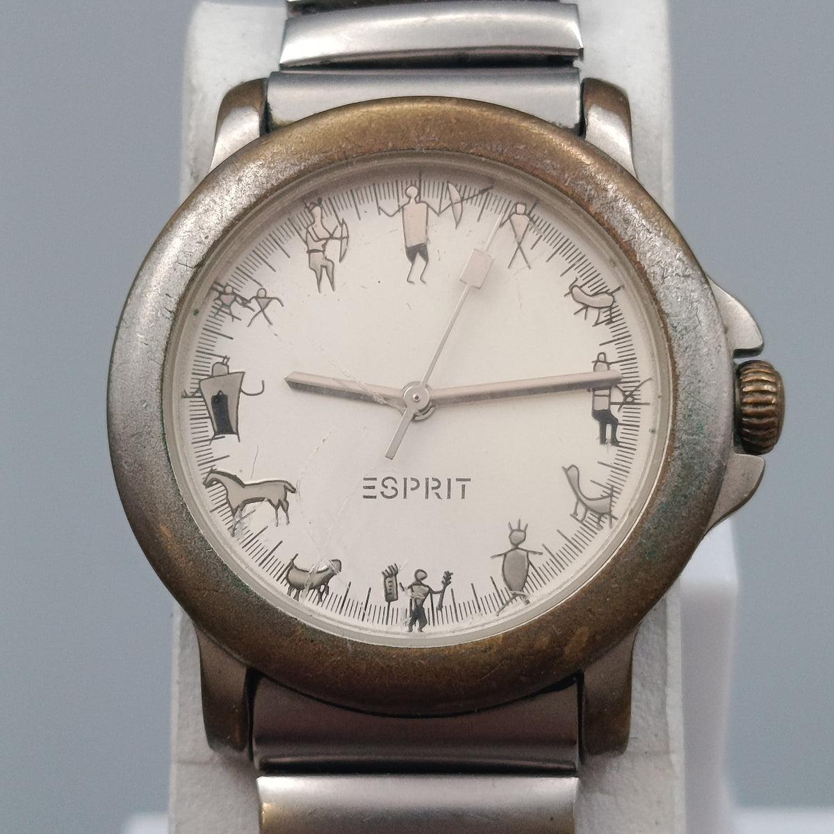 Elegante Esprit Damen Uhr – Zifferblatt mit Höhlenmalerei-Motiv