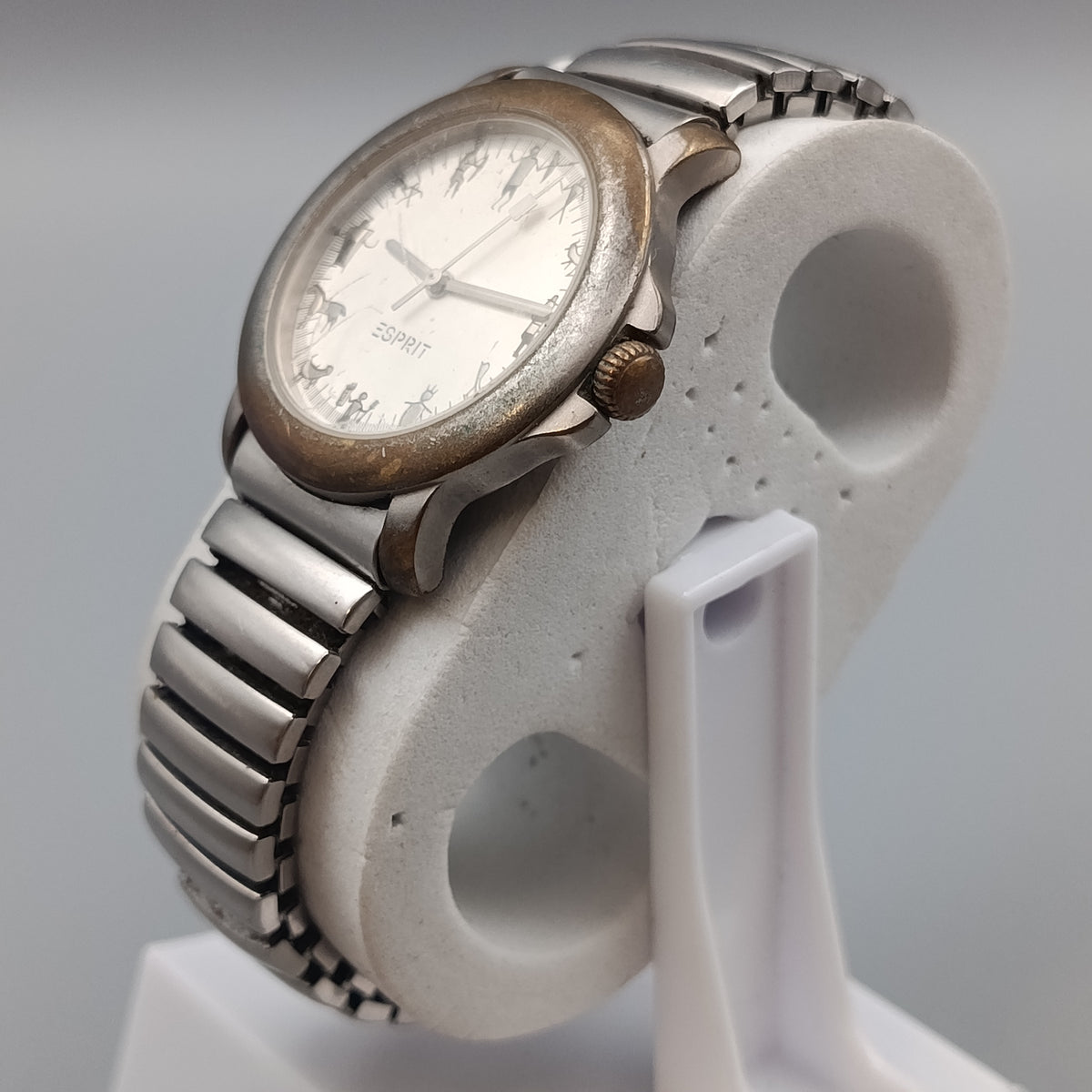 Elegante Esprit Damen Uhr – Zifferblatt mit Höhlenmalerei-Motiv