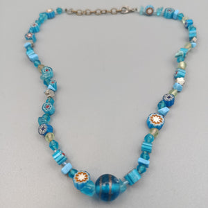 Elegante blaue Millefiori Glaskette – Halsschmuck