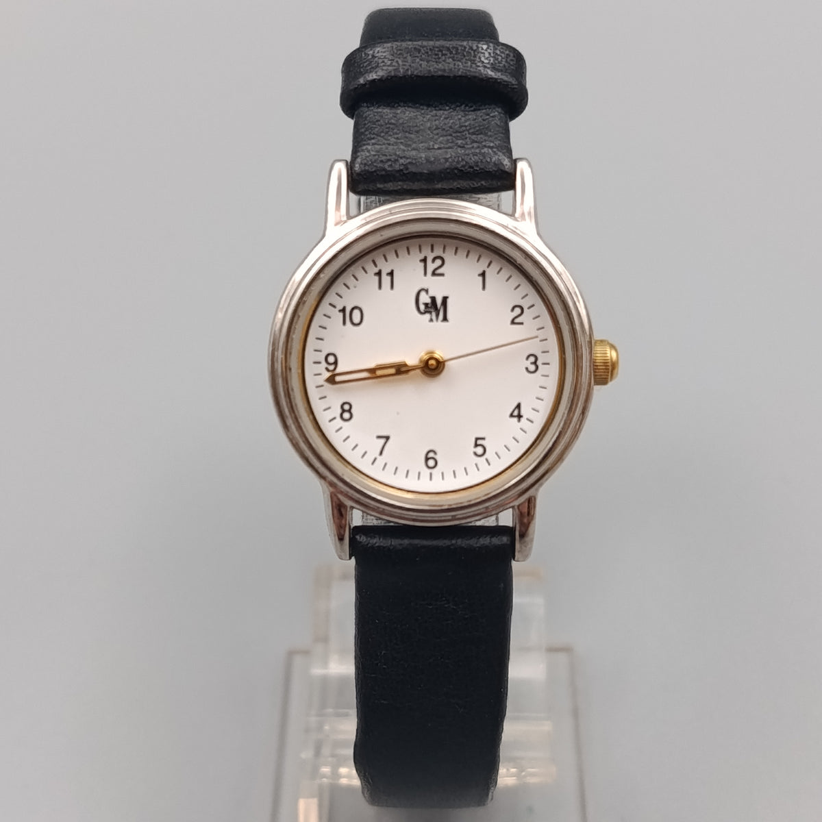 Klassische GM Damen Uhr – Stilvoller Vintage Zeitmesser