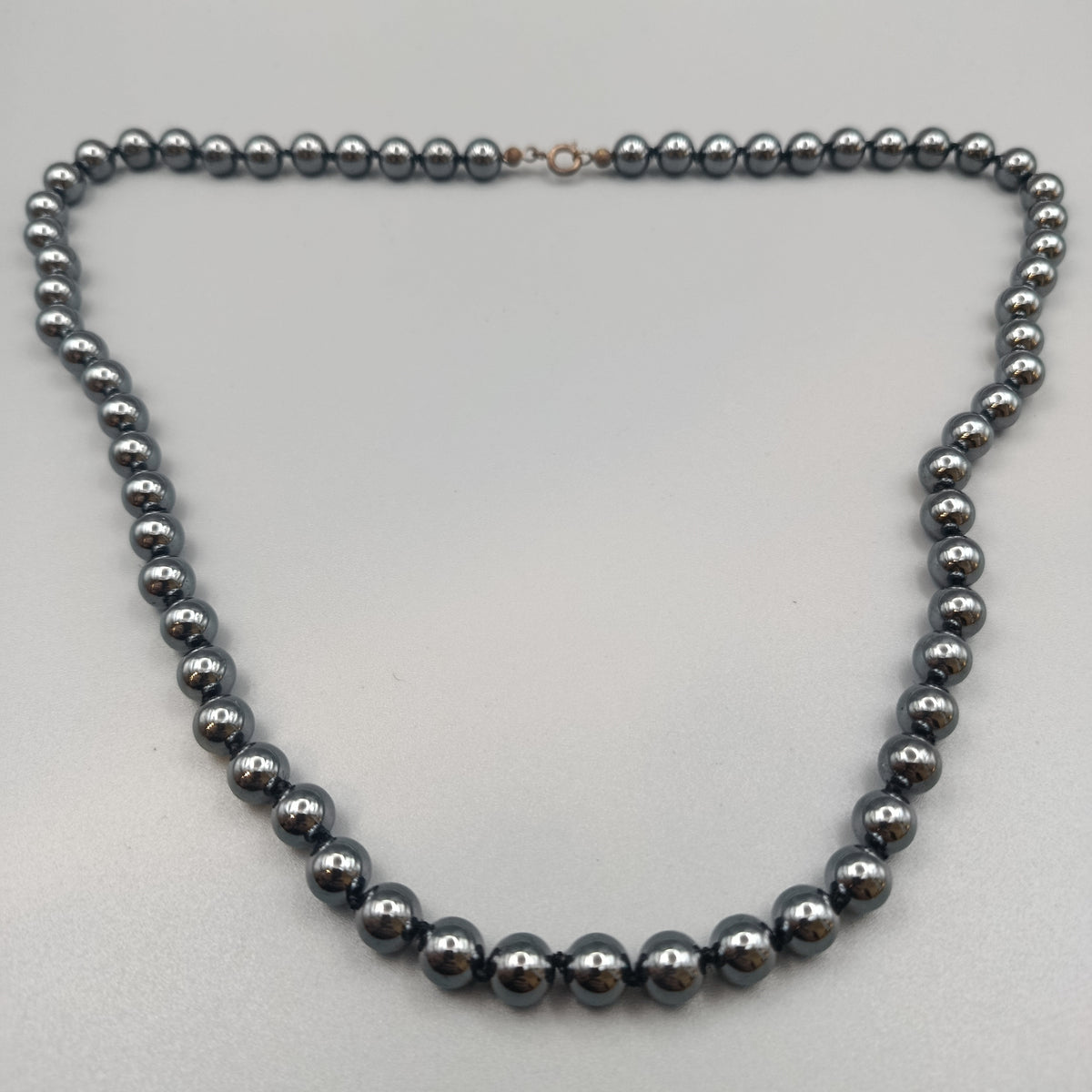Elegante Hämatit Perlen-Kette – Glänzender Steinschmuck