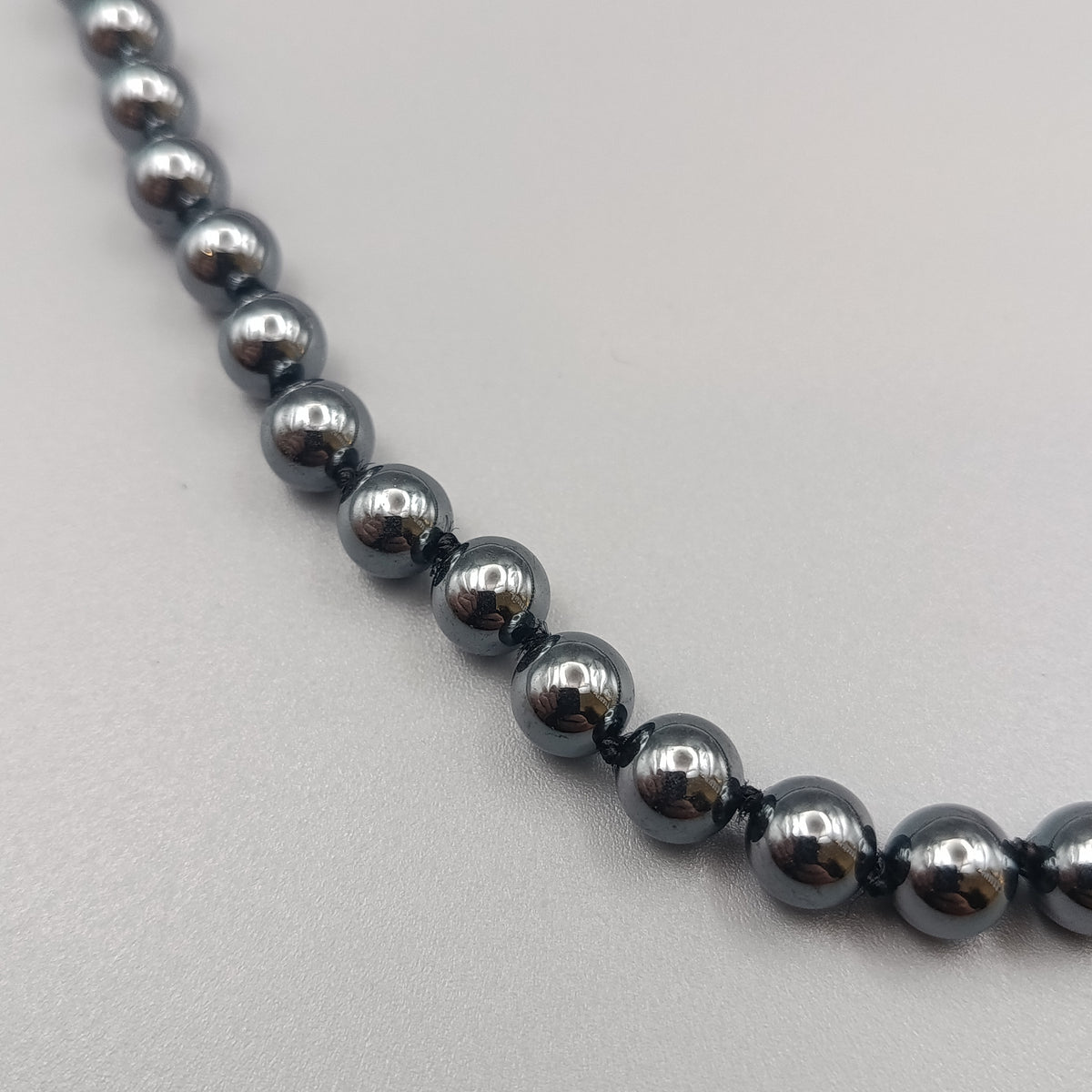 Elegante Hämatit Perlen-Kette – Glänzender Steinschmuck