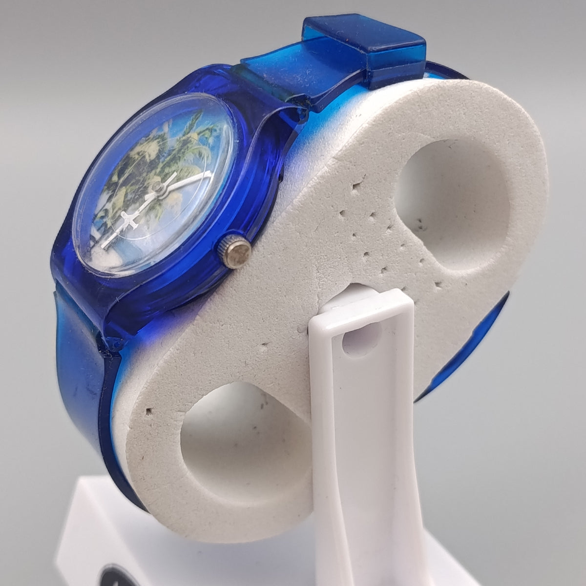 Elegante Blaue Damen Uhr – Sommerliches Strandmotiv