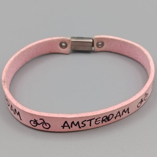Rosa Lederarmband Amsterdam mit Fahrrad-Motiv