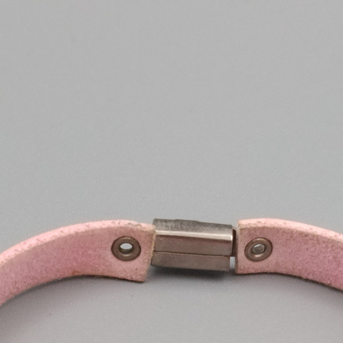 Rosa Lederarmband Amsterdam mit Fahrrad-Motiv