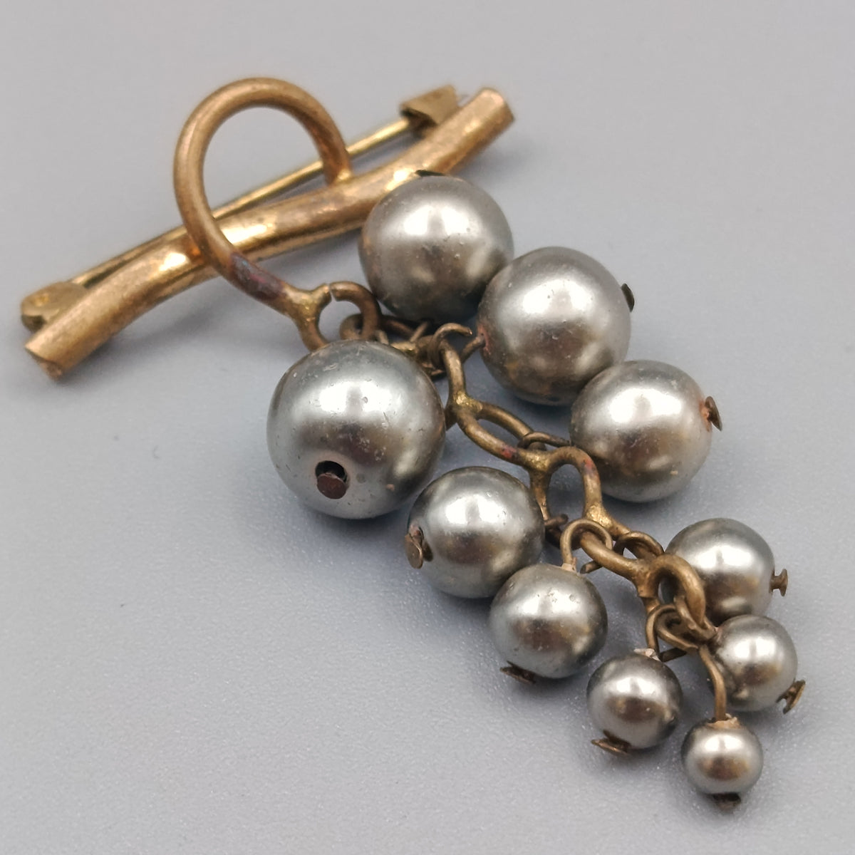 Perlenbrosche Trauben-Design – Vintage Schmuck