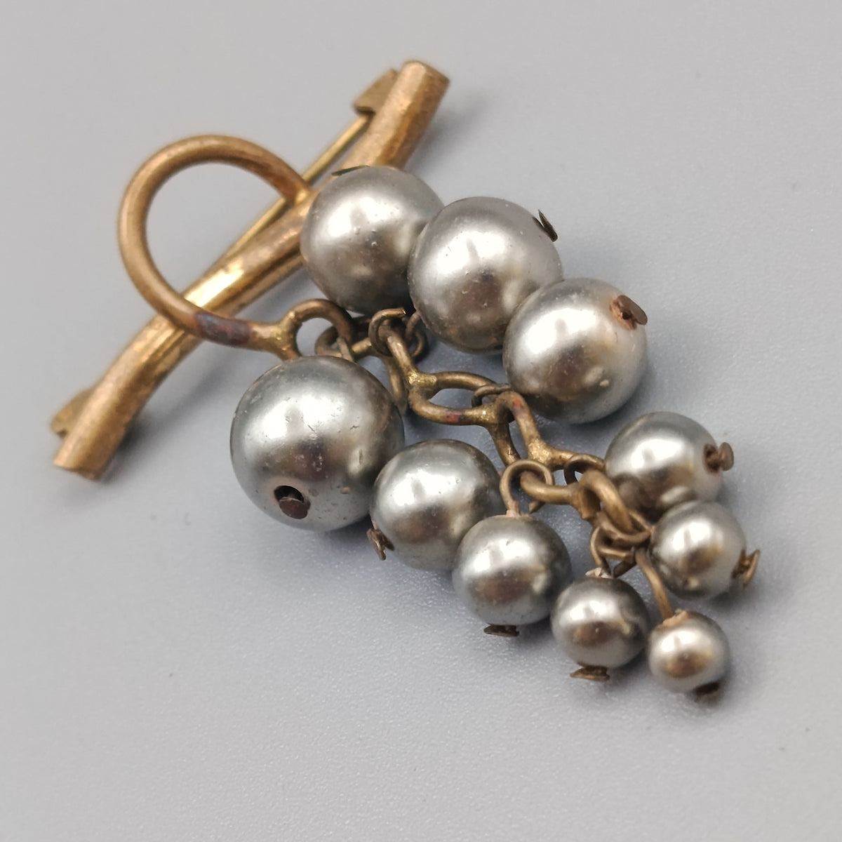 Perlenbrosche Trauben-Design – Vintage Schmuck