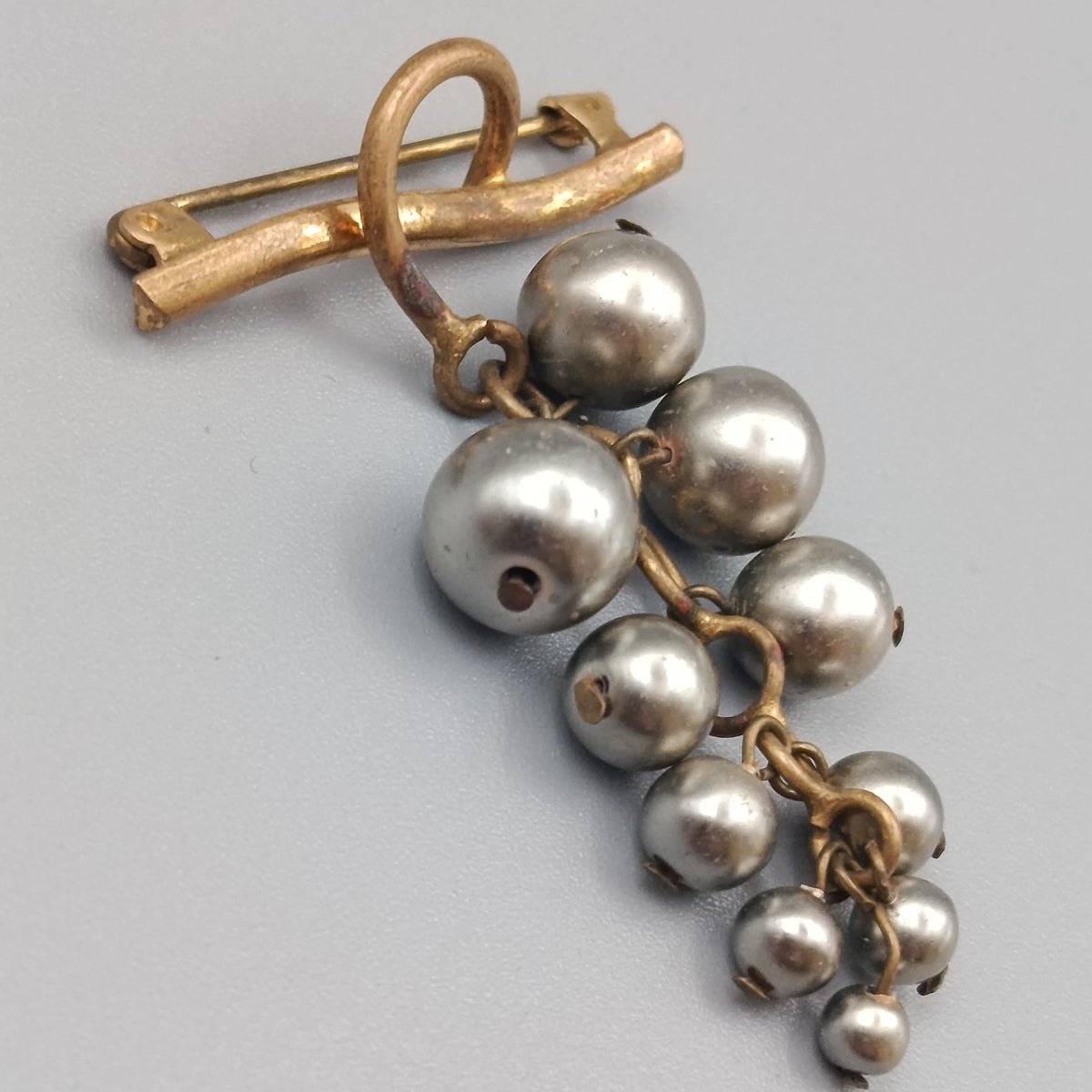 Perlenbrosche Trauben-Design – Vintage Schmuck