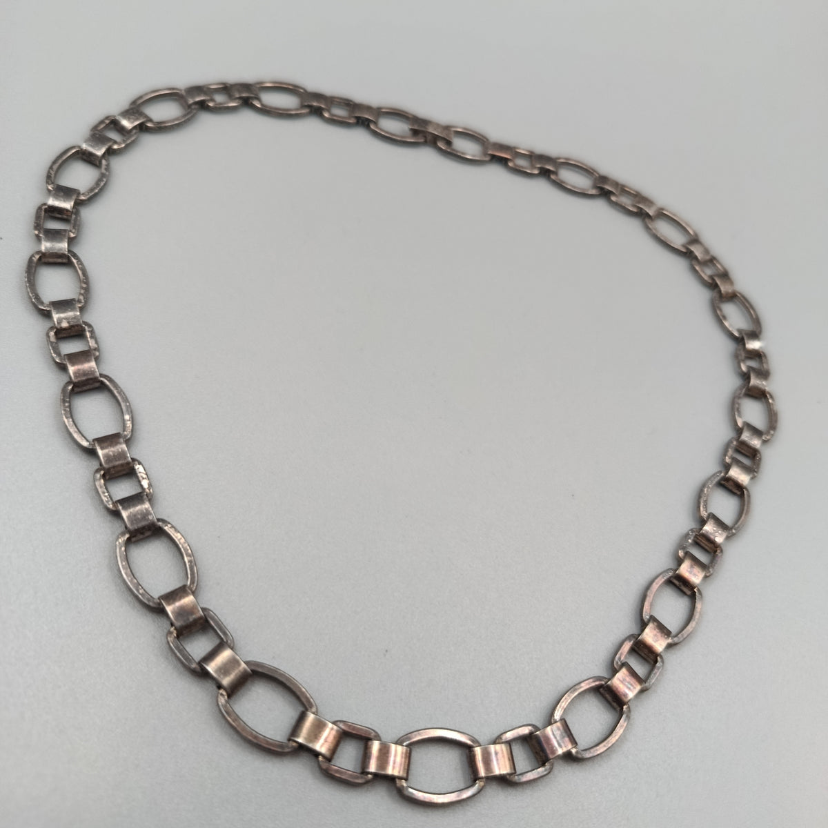 Elegante Gliederkette in Silberoptik – Zeitlose Halskette
