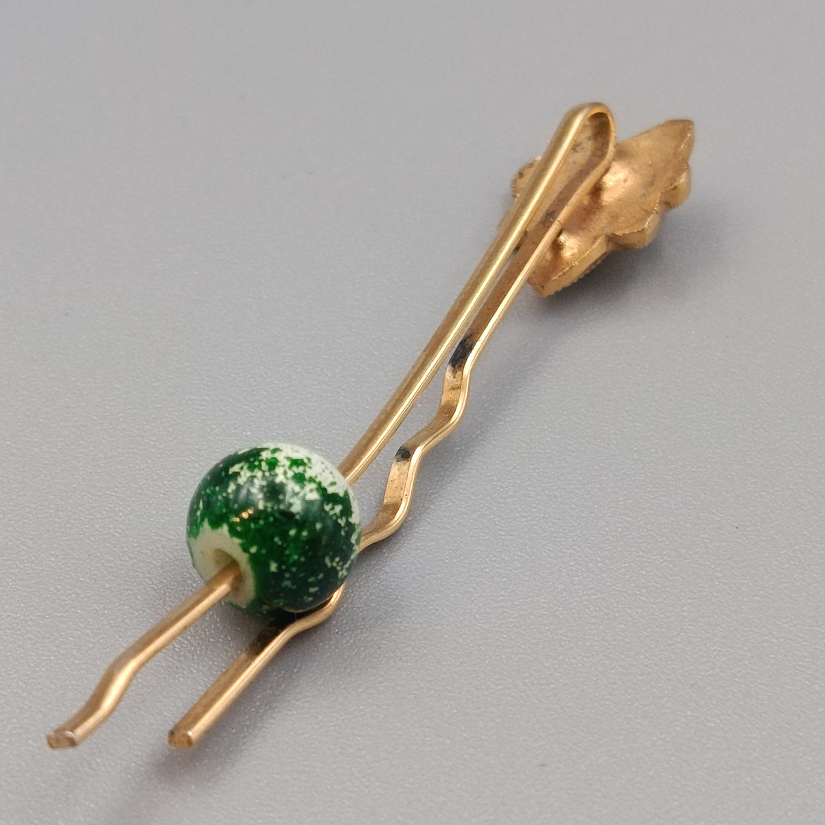 Haarnadel mit Strass und grüner Perle – Haarschmuck