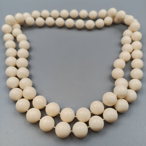 Klassische Perlenkette – Mehrreihige Halskette in Cream