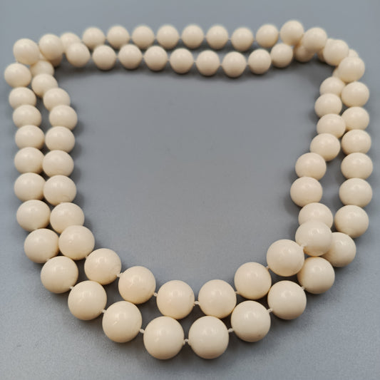 Klassische Perlenkette – Mehrreihige Halskette in Cream