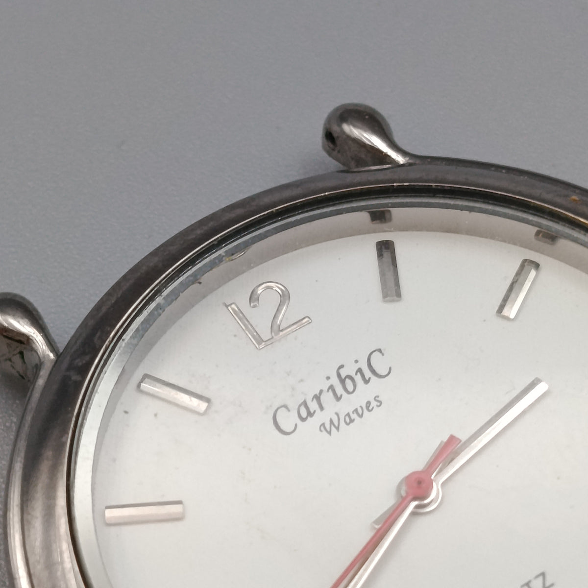 CaribiC Waves Quarz Damen Uhr – Weißes Zifferblatt
