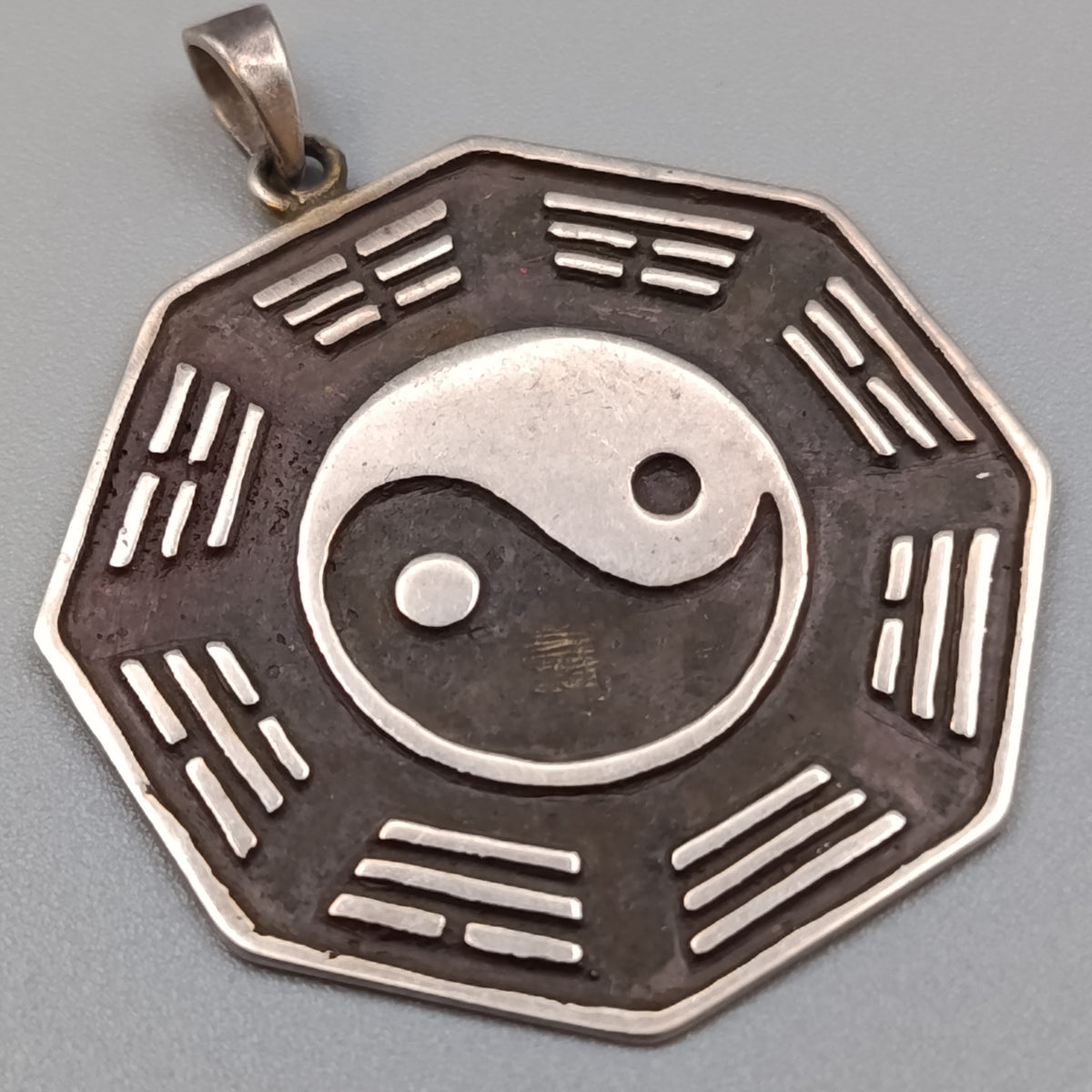 Yin Yang Kettenanhänger – Achteckiger Anhänger