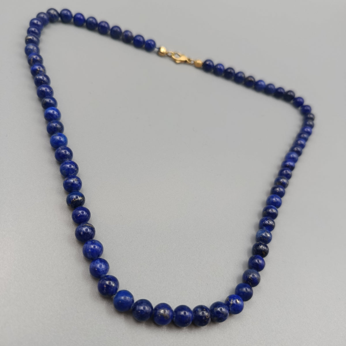 Elegante Lapislazuli Perlenkette – Klassisches Design