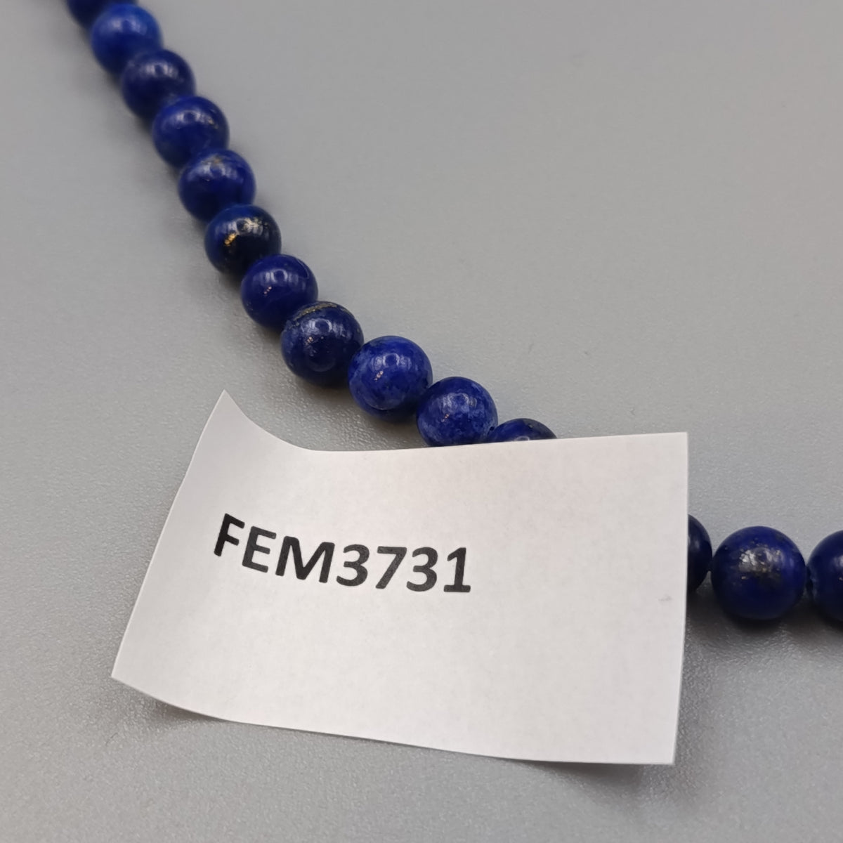 Elegante Lapislazuli Perlenkette – Klassisches Design