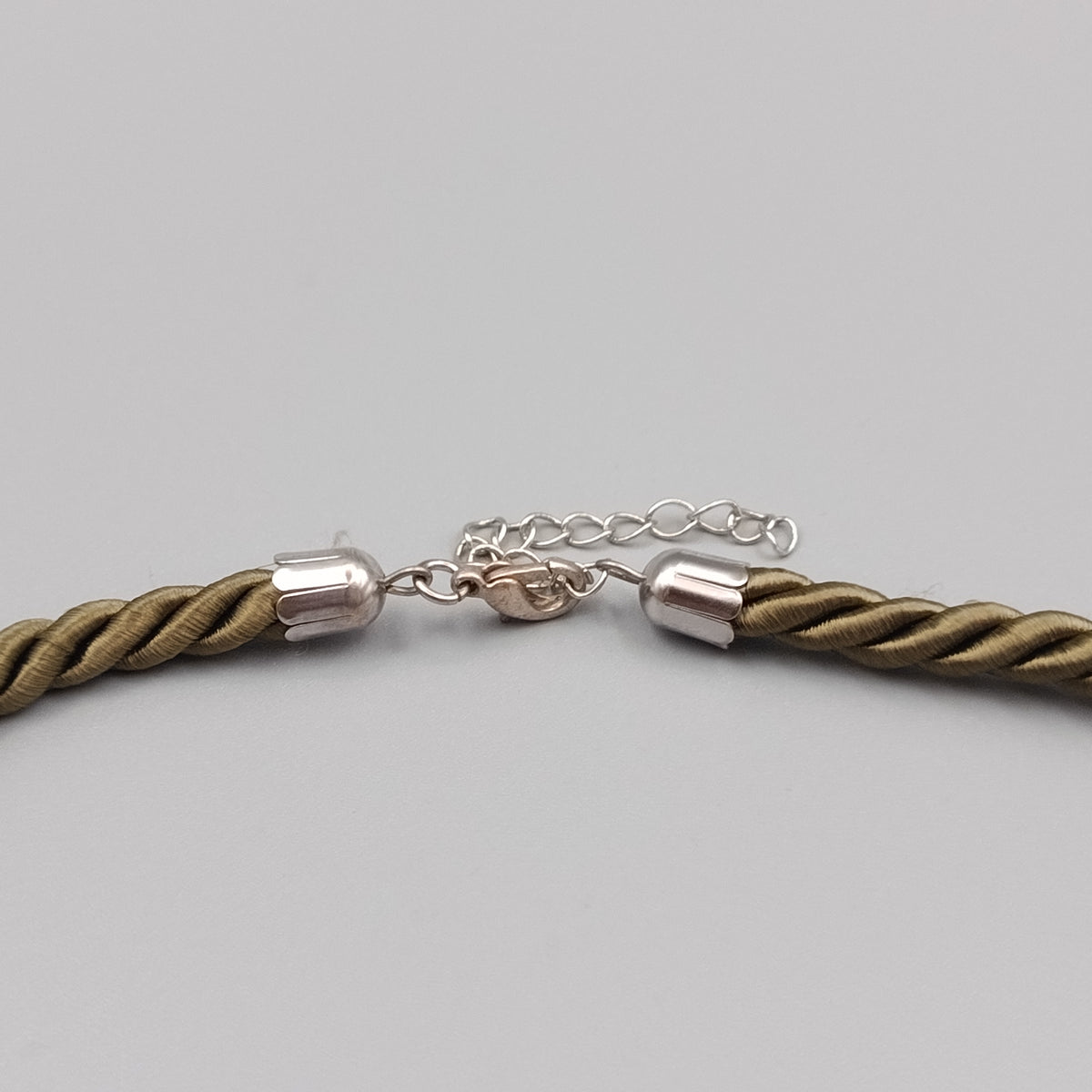 Elegante Trachtenkette mit Edelweiß Herz-Anhänger – Stilvoller
