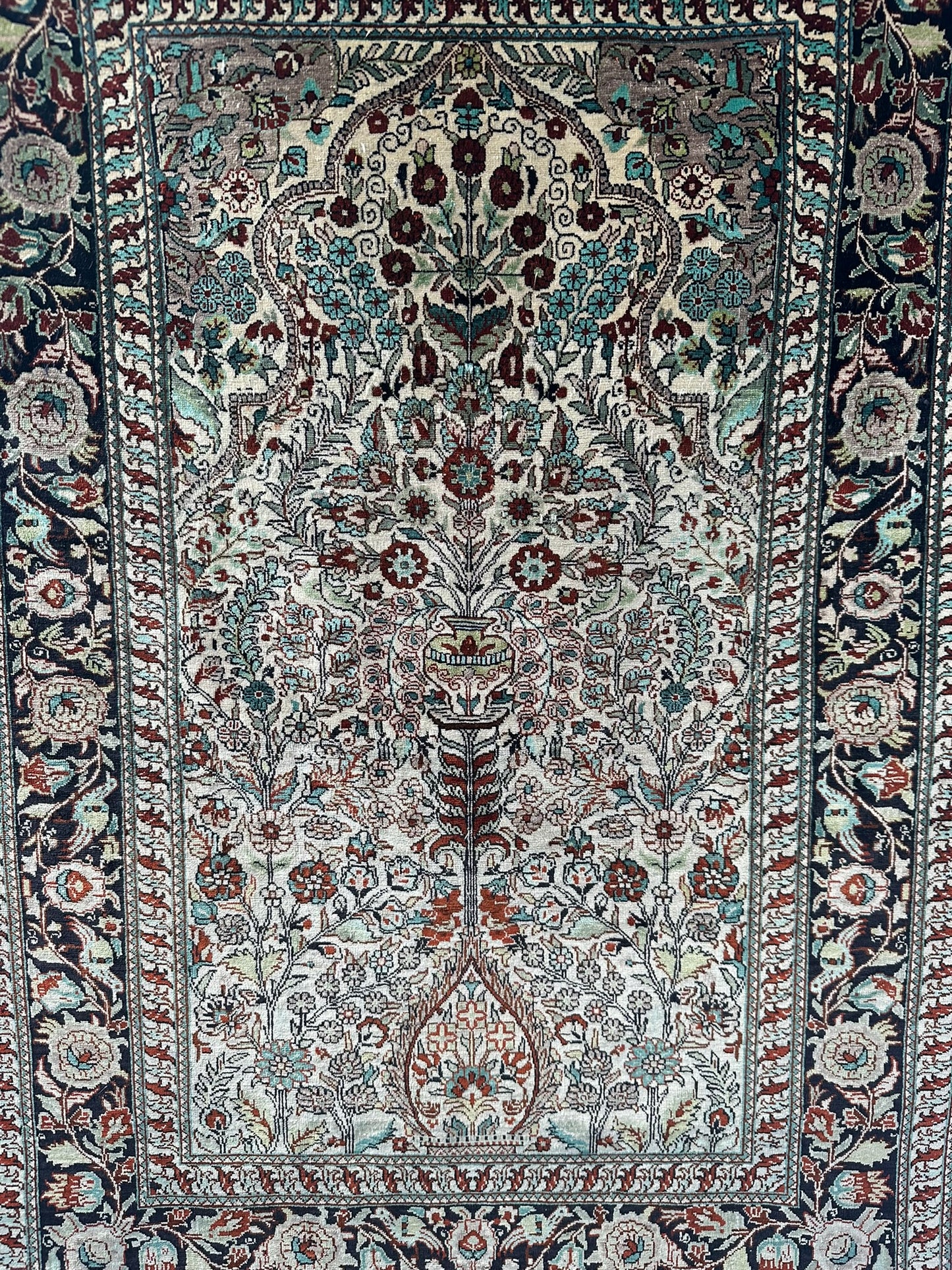 Orientteppich handgeknüpft 96x62 cm Hereke Seide auf Seide