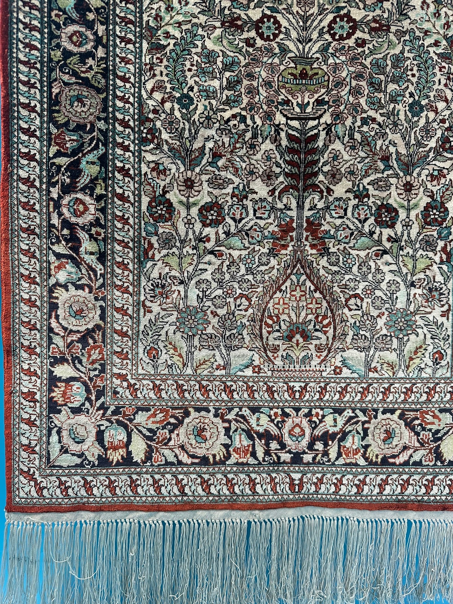 Orientteppich handgeknüpft 96x62 cm Hereke Seide auf Seide
