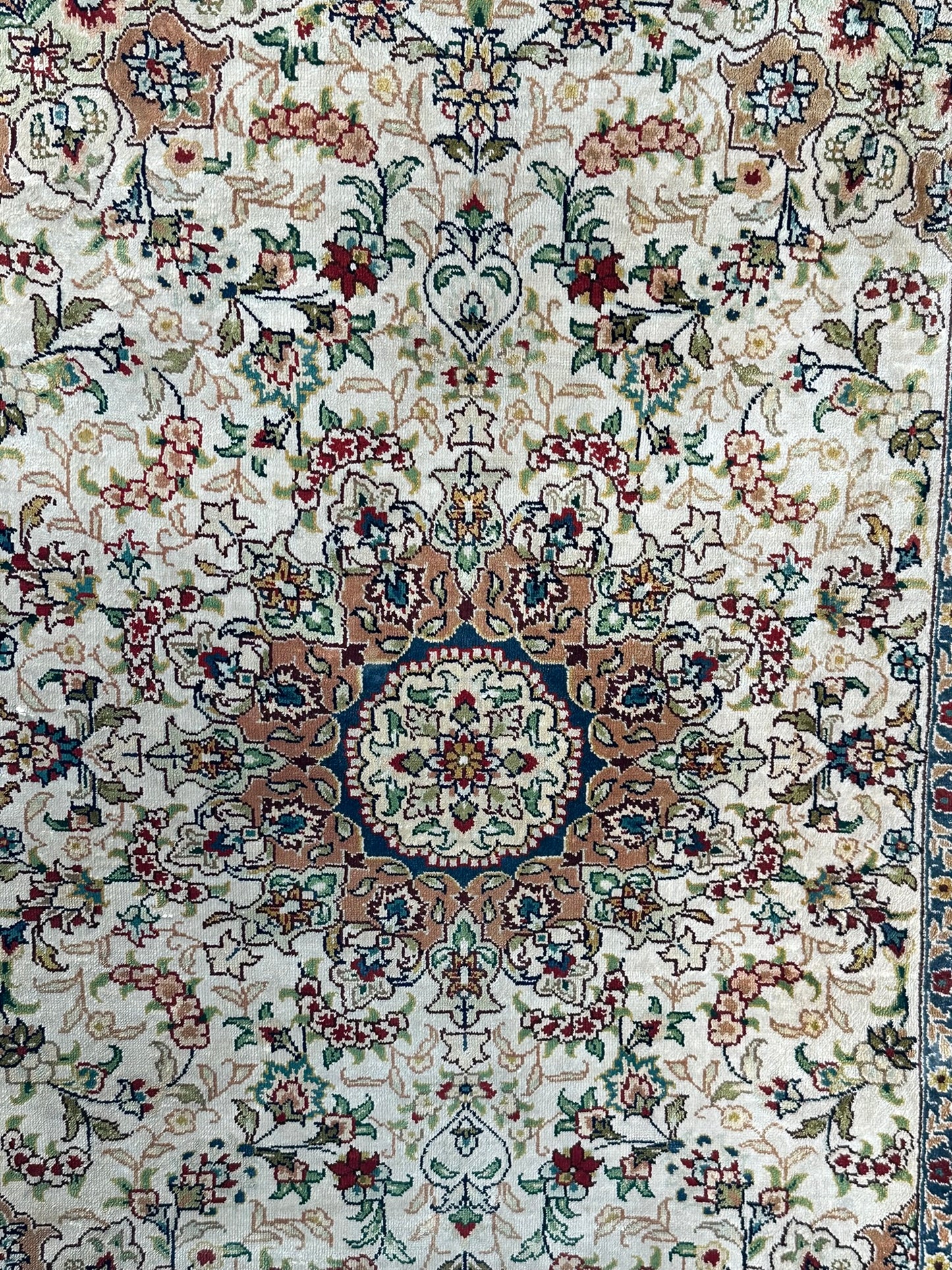 Orientteppich handgeknüpft 94x63 cm Hereke Seide auf Seide
