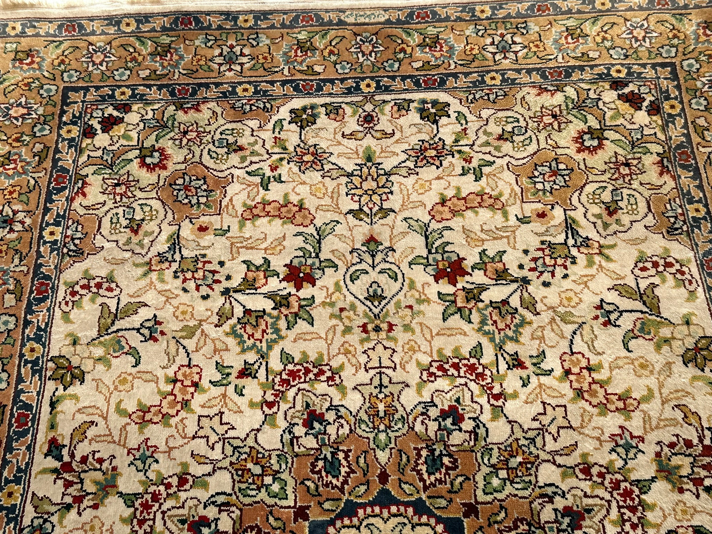 Orientteppich handgeknüpft 94x63 cm Hereke Seide auf Seide