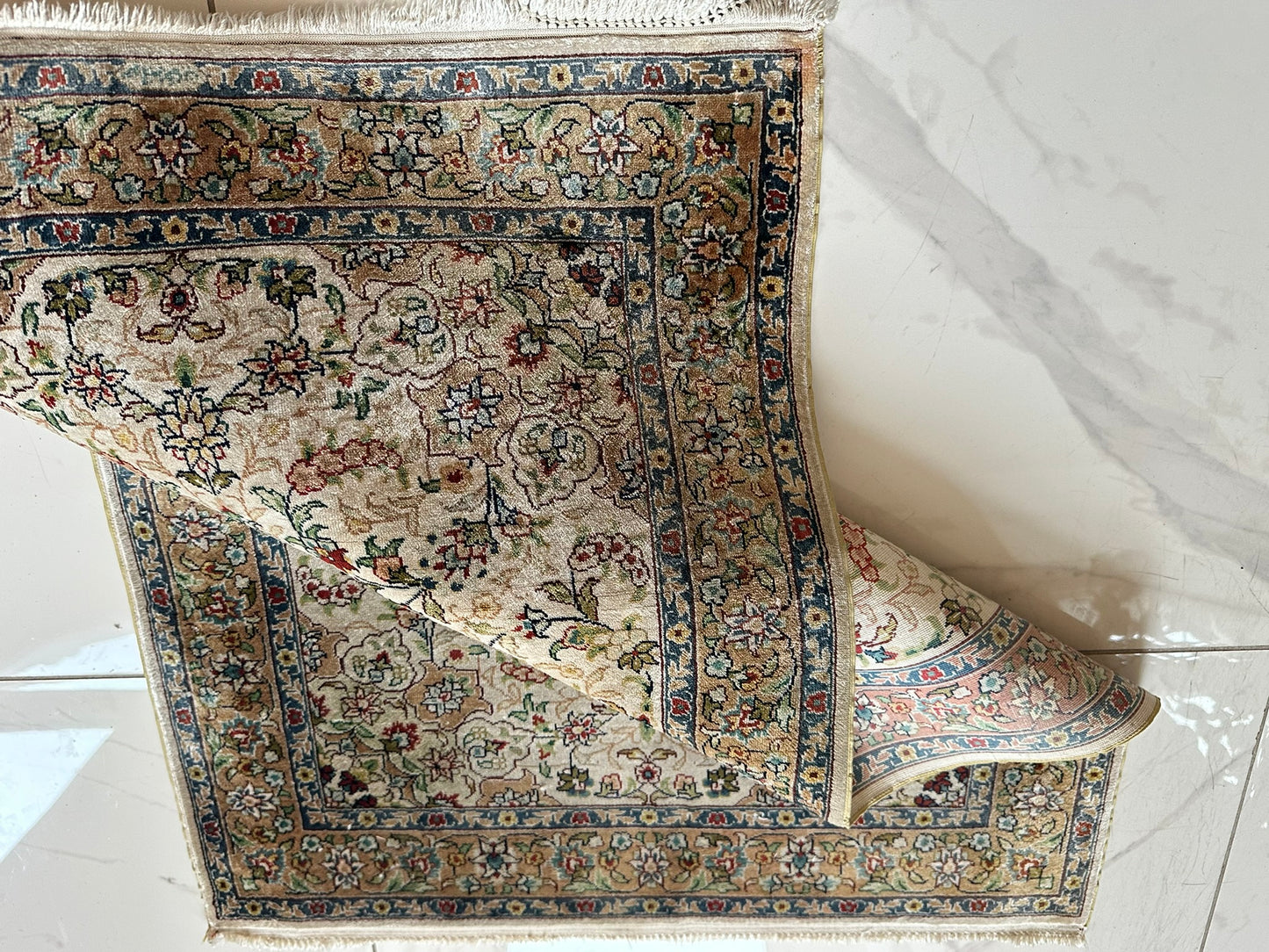 Orientteppich handgeknüpft 94x63 cm Hereke Seide auf Seide