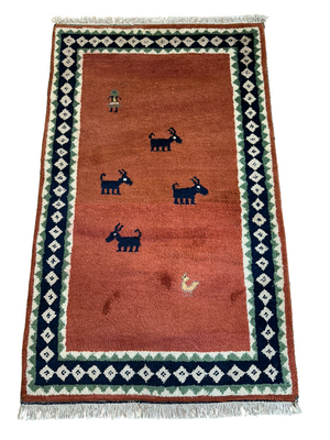 Indischer Gabbeh Teppich Handgeknüpft Rostrot Tiermotive 150x93 cm