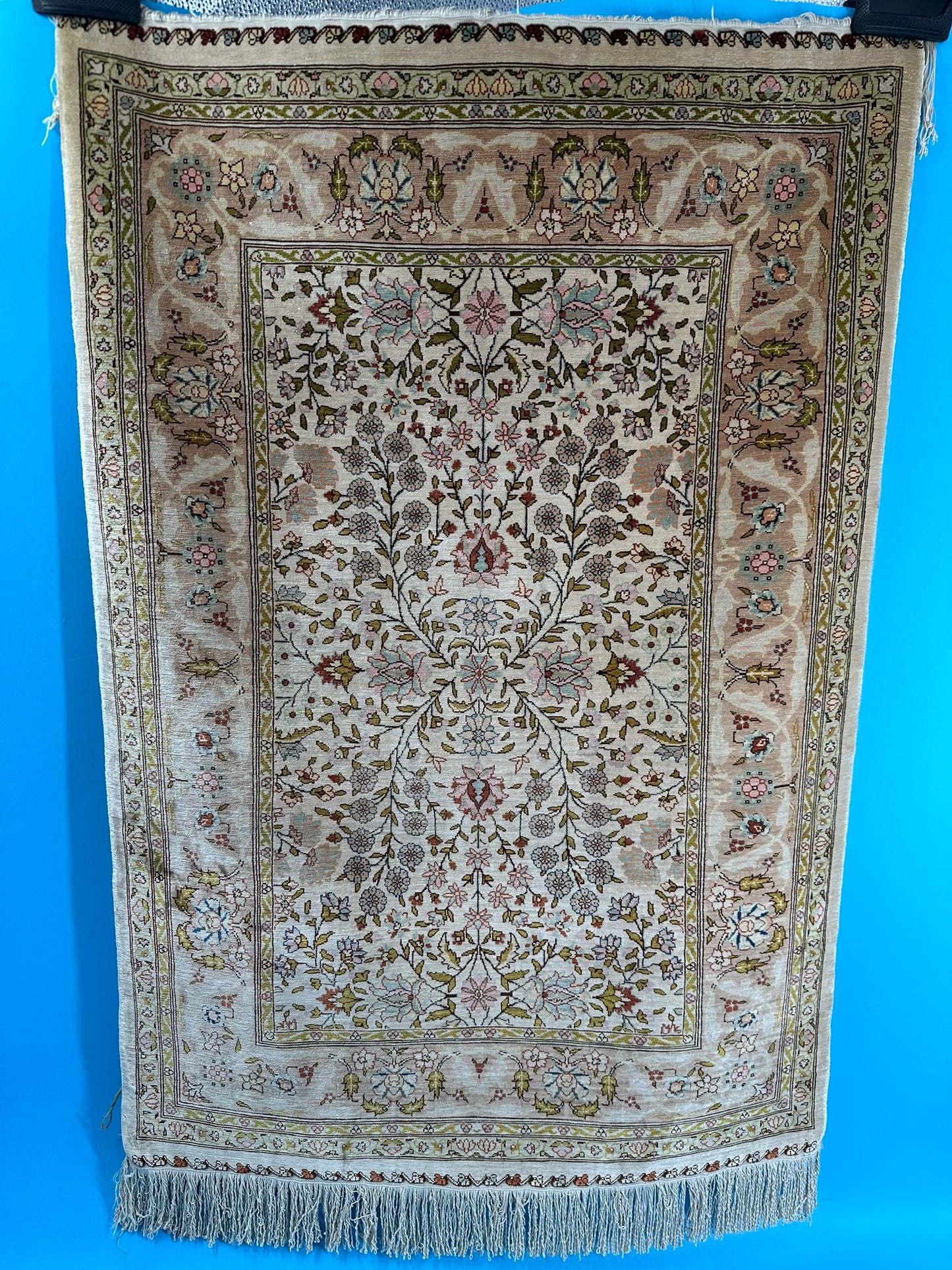 Orientteppich handgeknüpft 100x68 cm Hereke Seide auf Seide