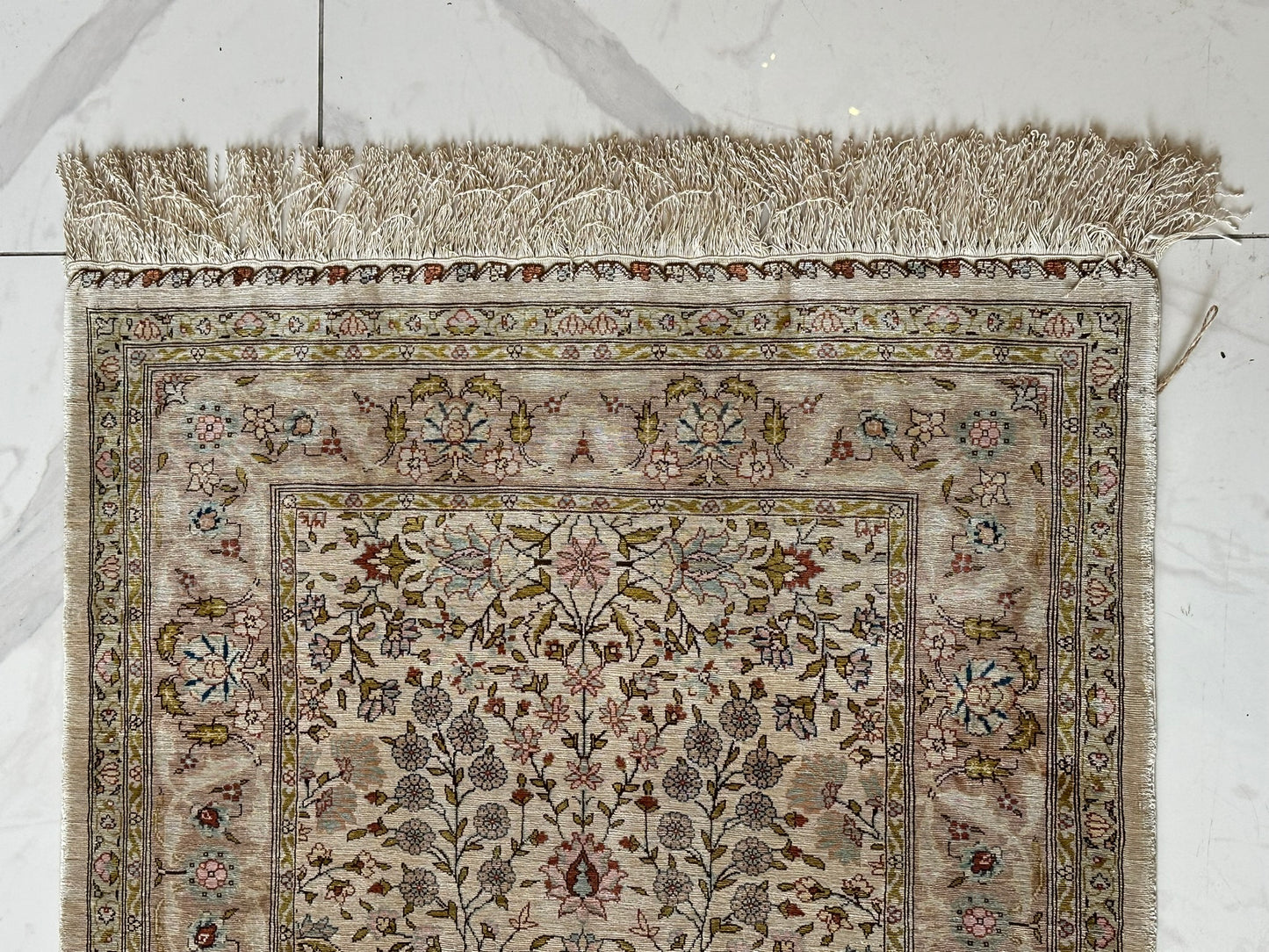Orientteppich handgeknüpft 100x68 cm Hereke Seide auf Seide