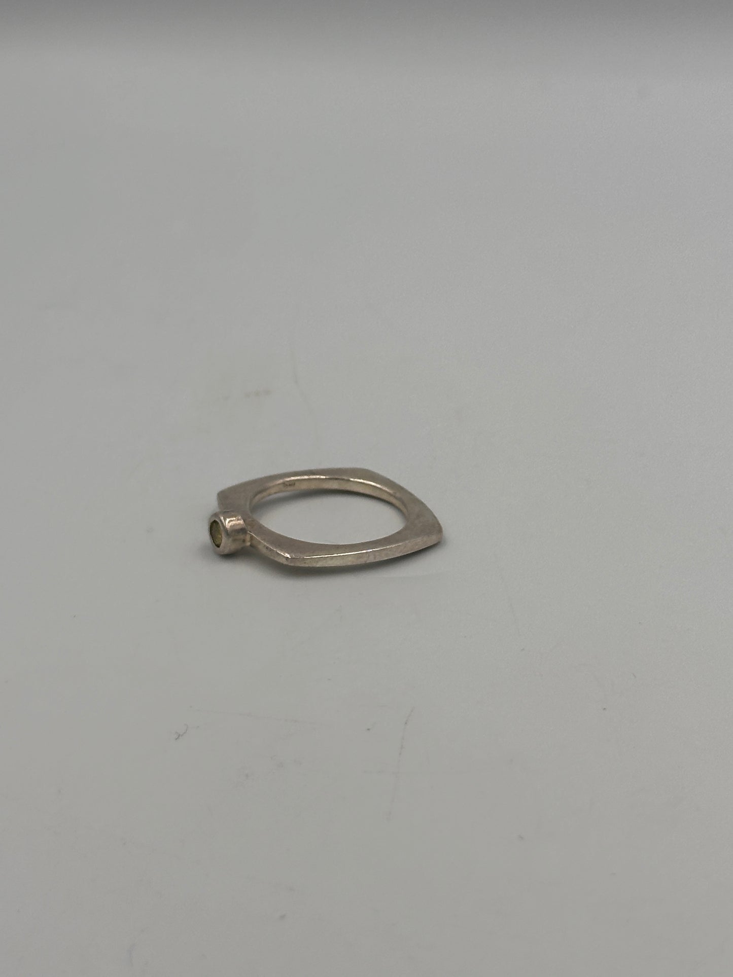 Vintage 925 Silber Ring mit Hellgrünem Edelstein – Größe 57