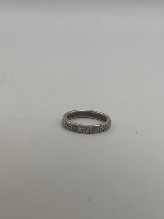 Vintage Silberfarbener Ring mit Hellblauen und Schwarzen Akzenten Ringgröße: 56