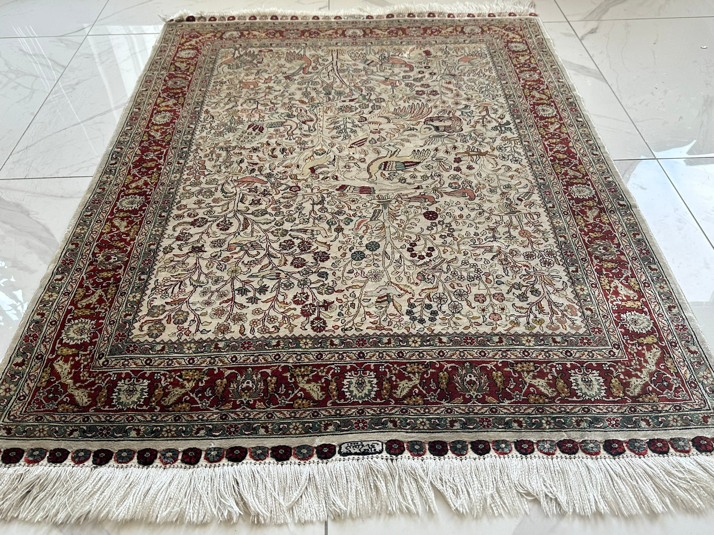 Orientteppich handgeknüpft Hereke 126x95 cm Seide auf Seide