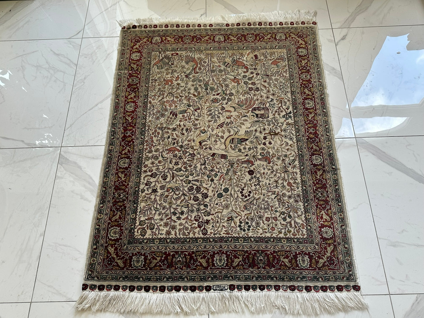 Orientteppich handgeknüpft Hereke 126x95 cm Seide auf Seide