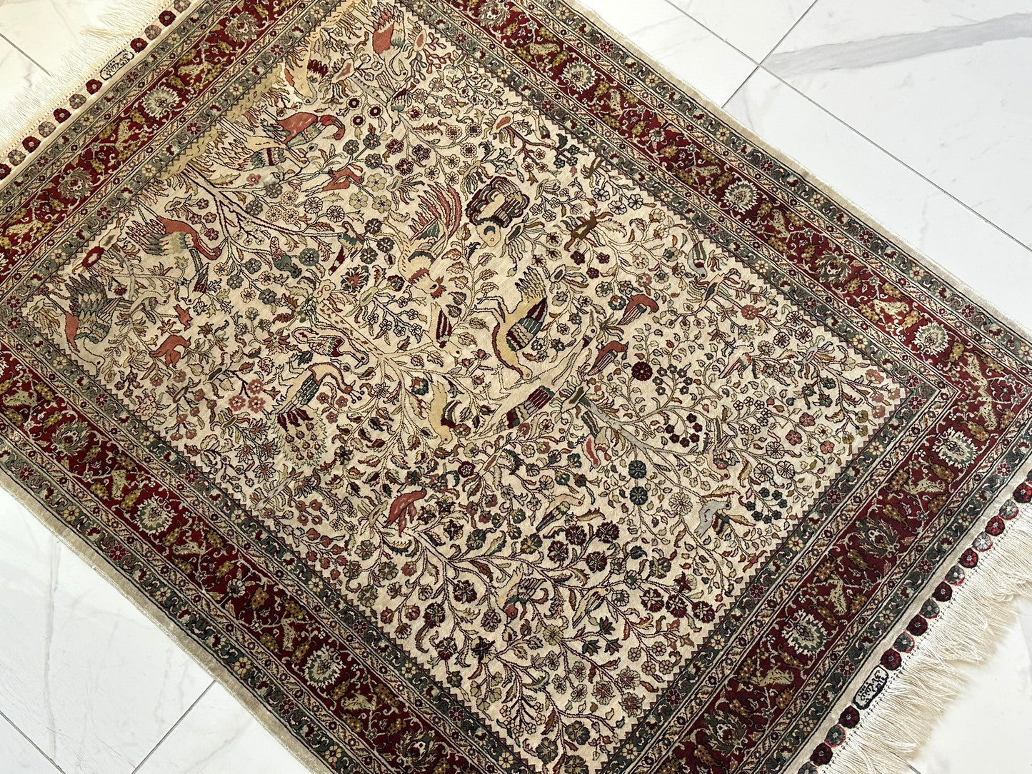 Orientteppich handgeknüpft Hereke 126x95 cm Seide auf Seide