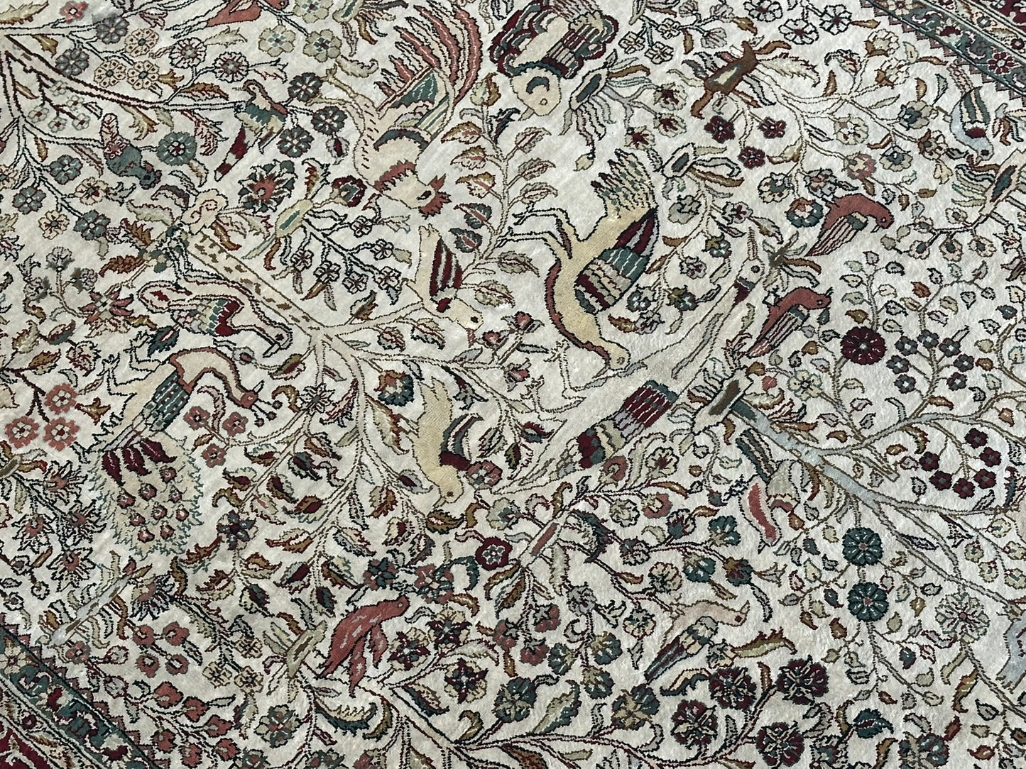 Orientteppich handgeknüpft Hereke 126x95 cm Seide auf Seide