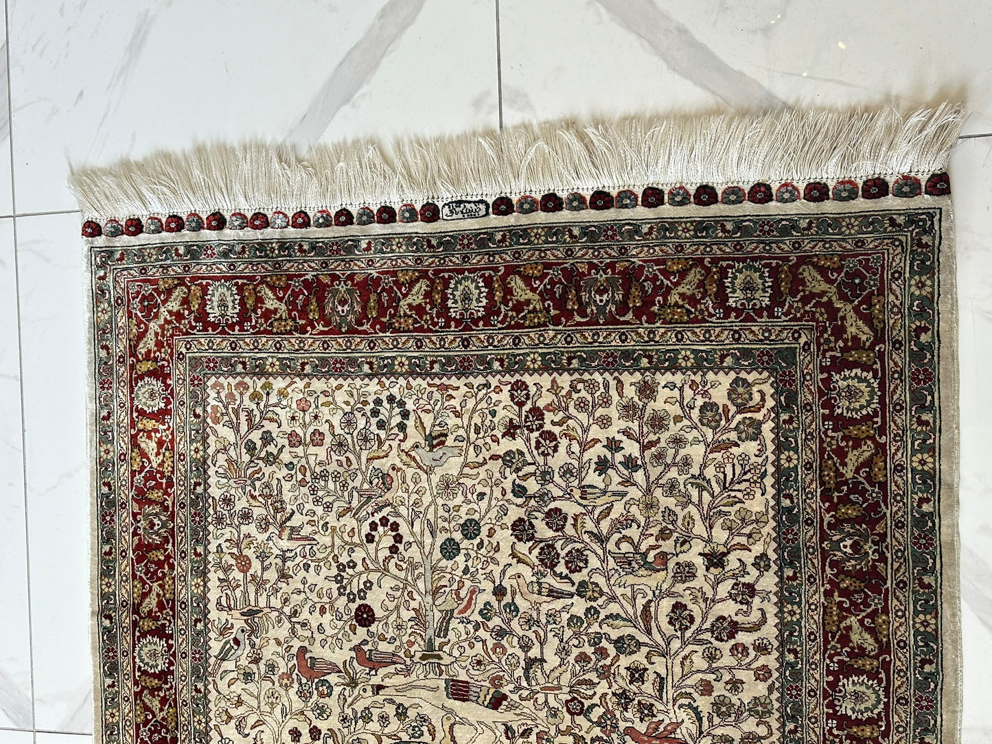 Orientteppich handgeknüpft Hereke 126x95 cm Seide auf Seide