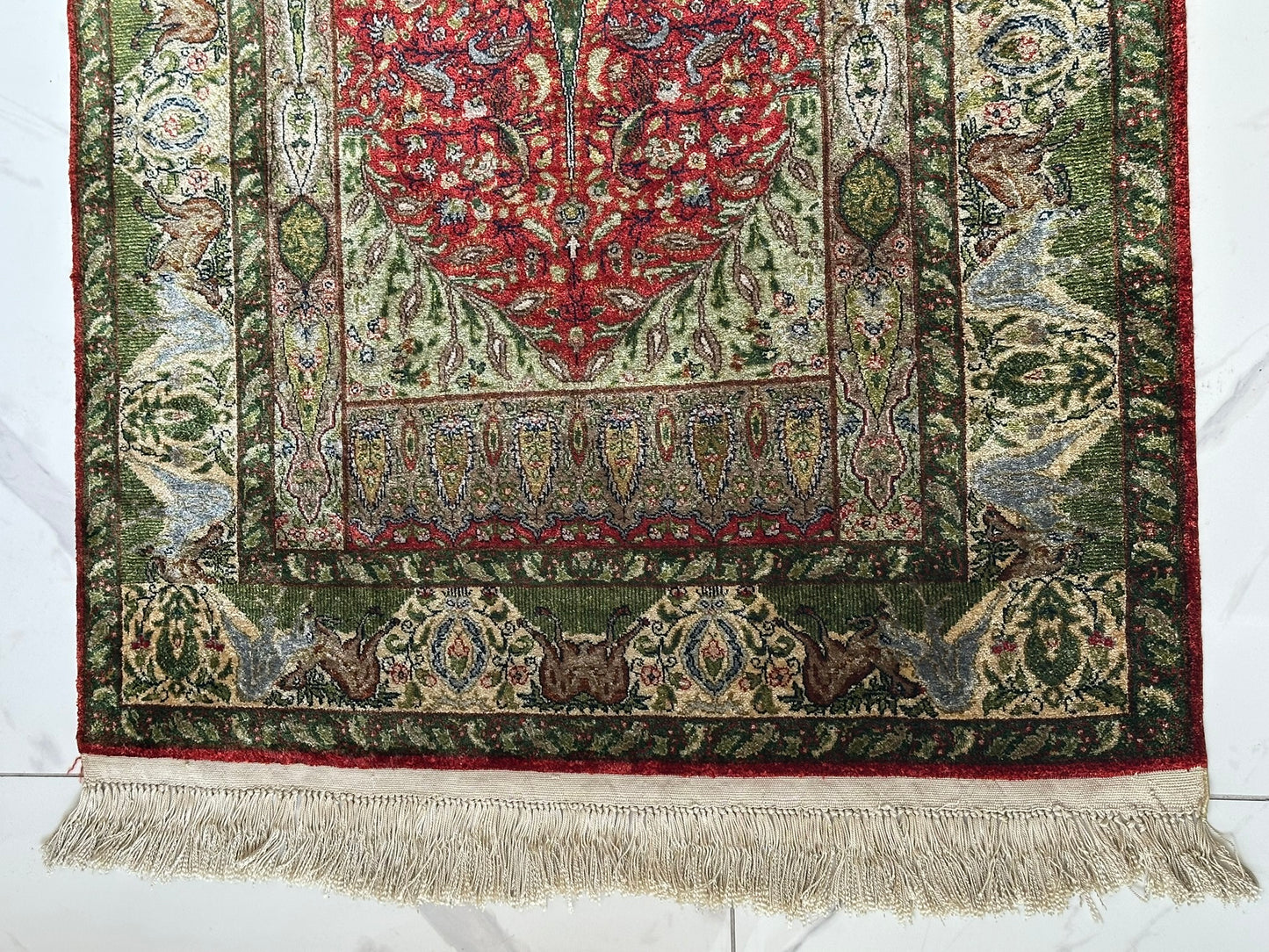 Orientteppich handgeknüpft Hereke 125x78 cm Seide auf Seide