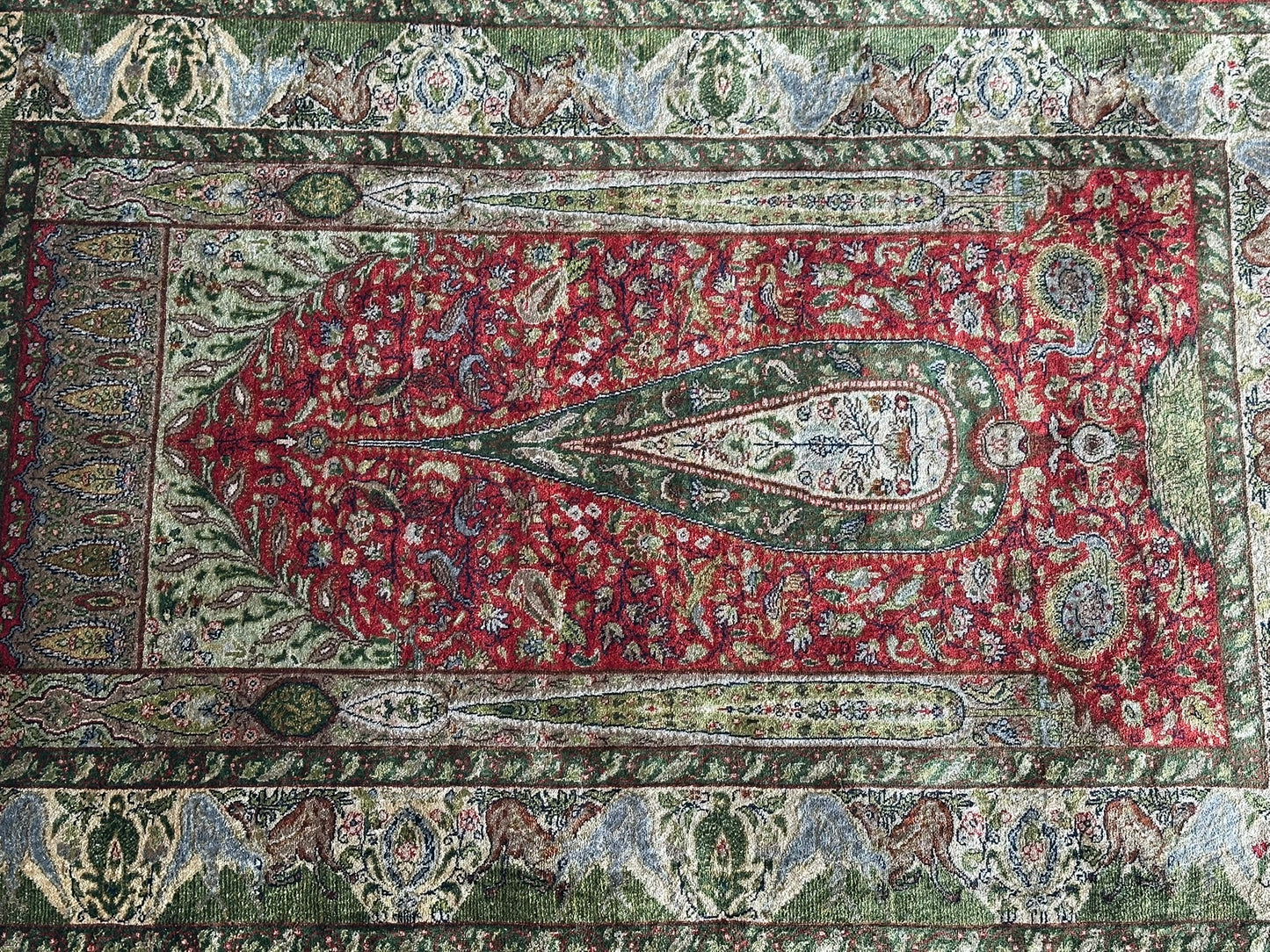 Orientteppich handgeknüpft Hereke 125x78 cm Seide auf Seide
