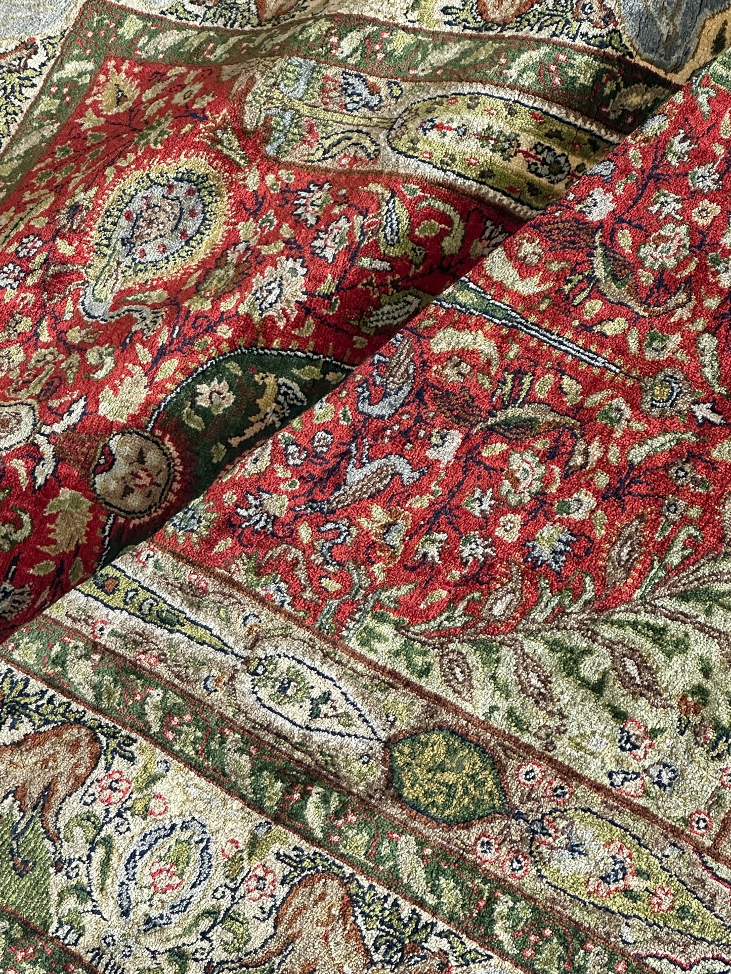 Orientteppich handgeknüpft Hereke 125x78 cm Seide auf Seide