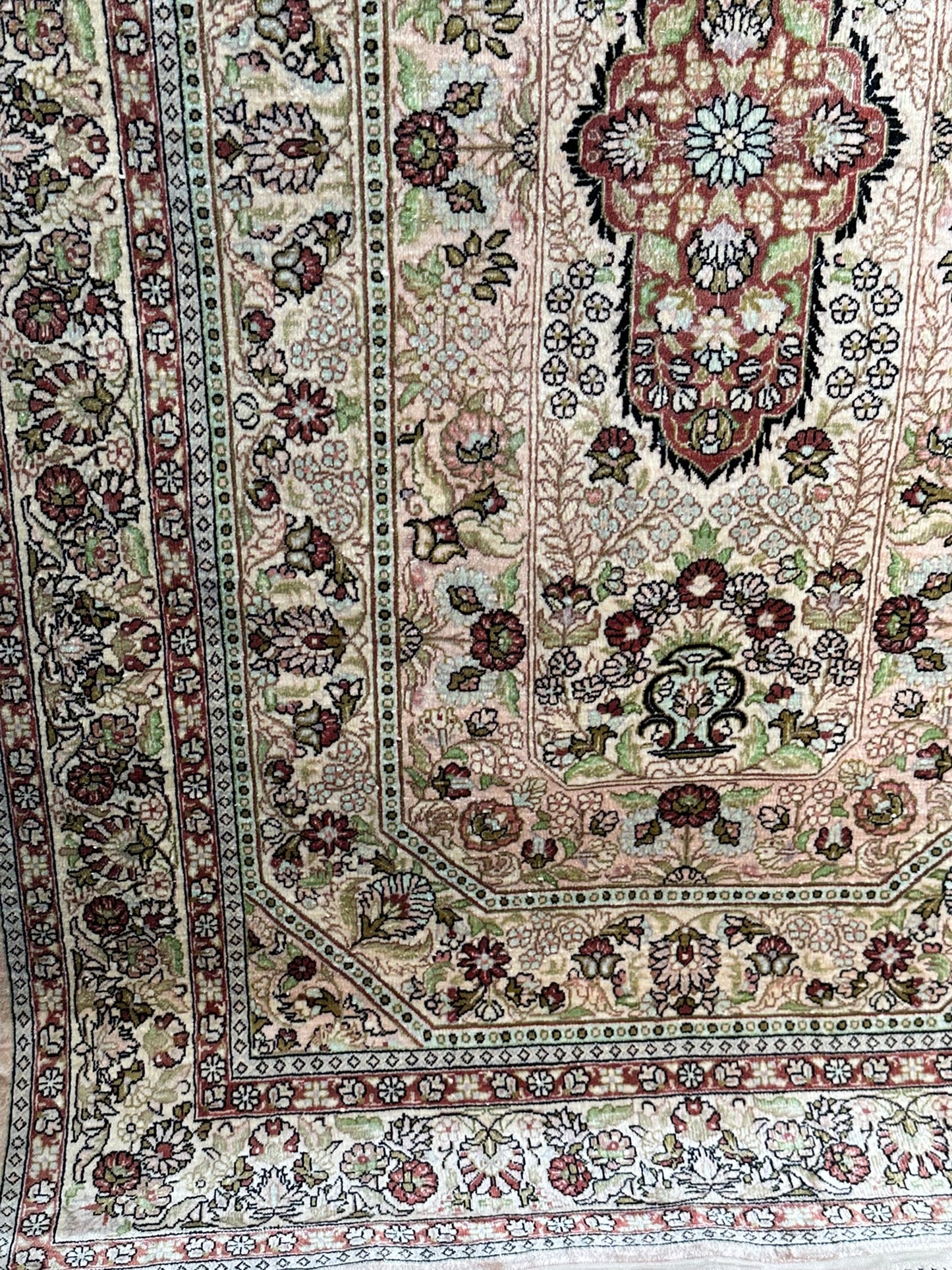 Orientteppich handgeknüpft Hereke 127x77 cm Seide auf Seide