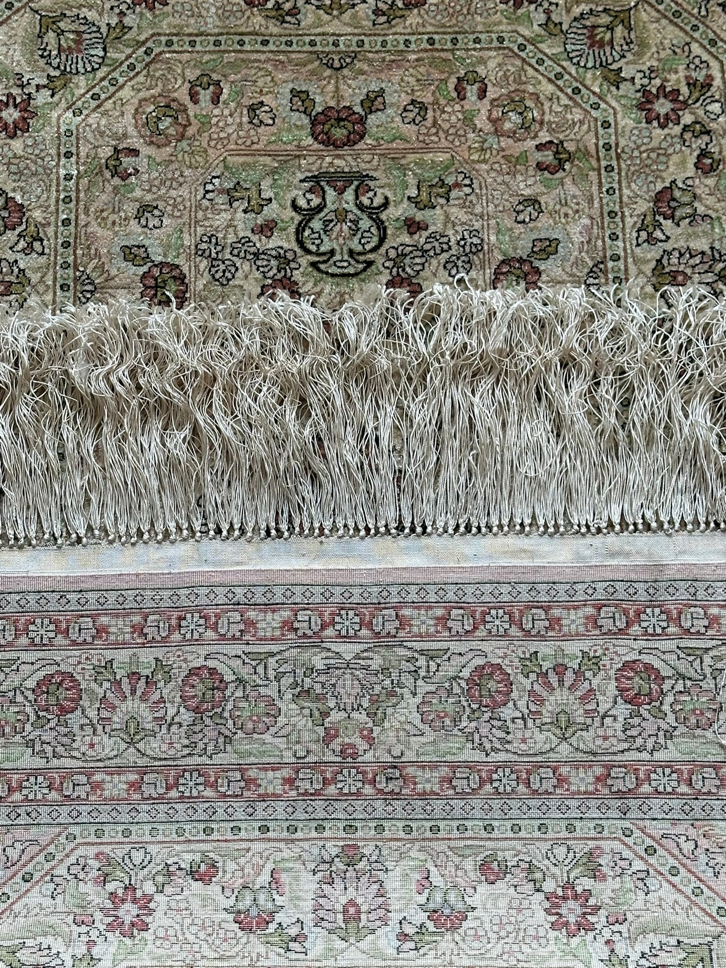 Orientteppich handgeknüpft Hereke 127x77 cm Seide auf Seide