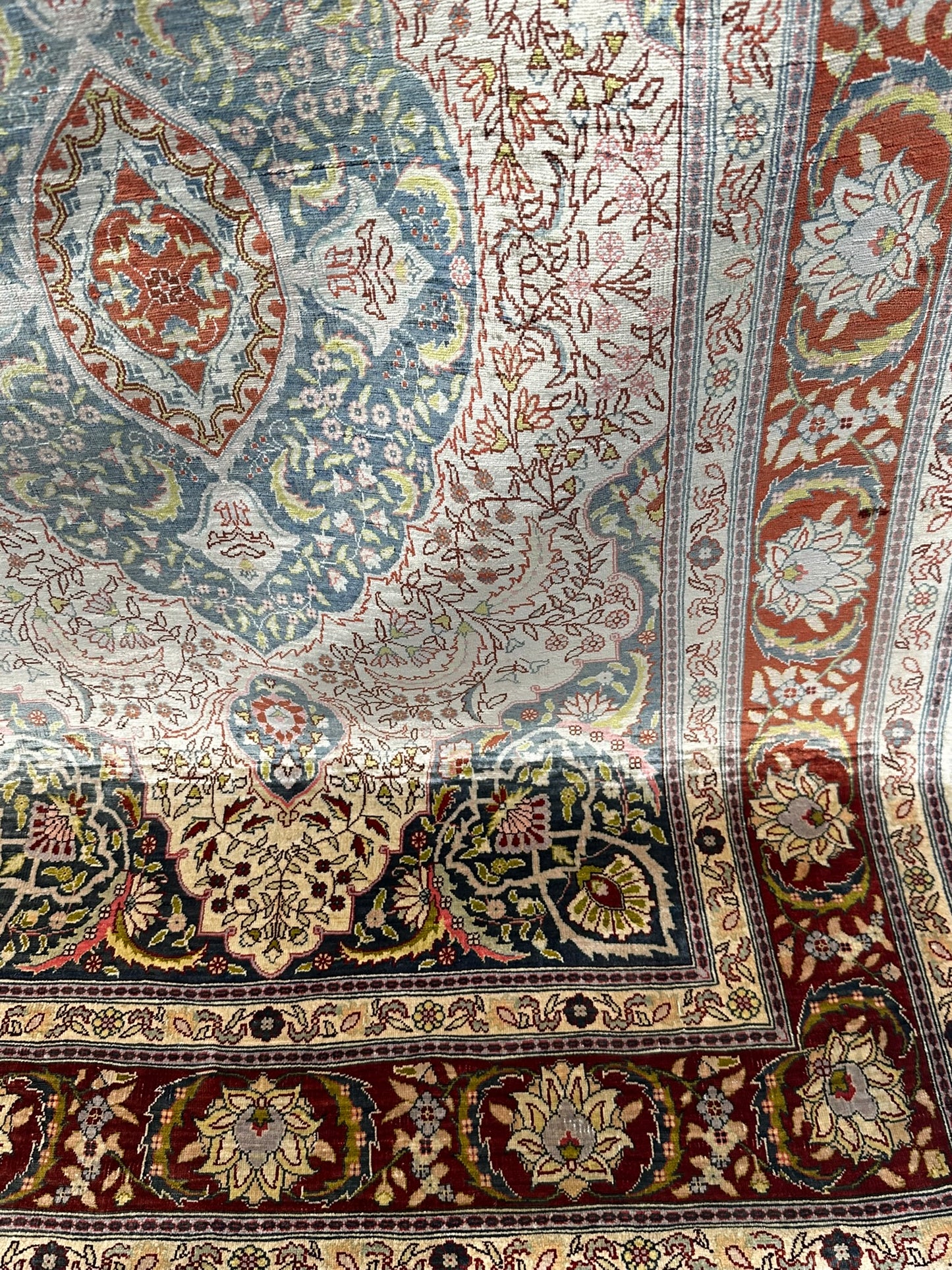 Orientteppich handgeknüpft Hereke 145x85 cm Seide auf Seide