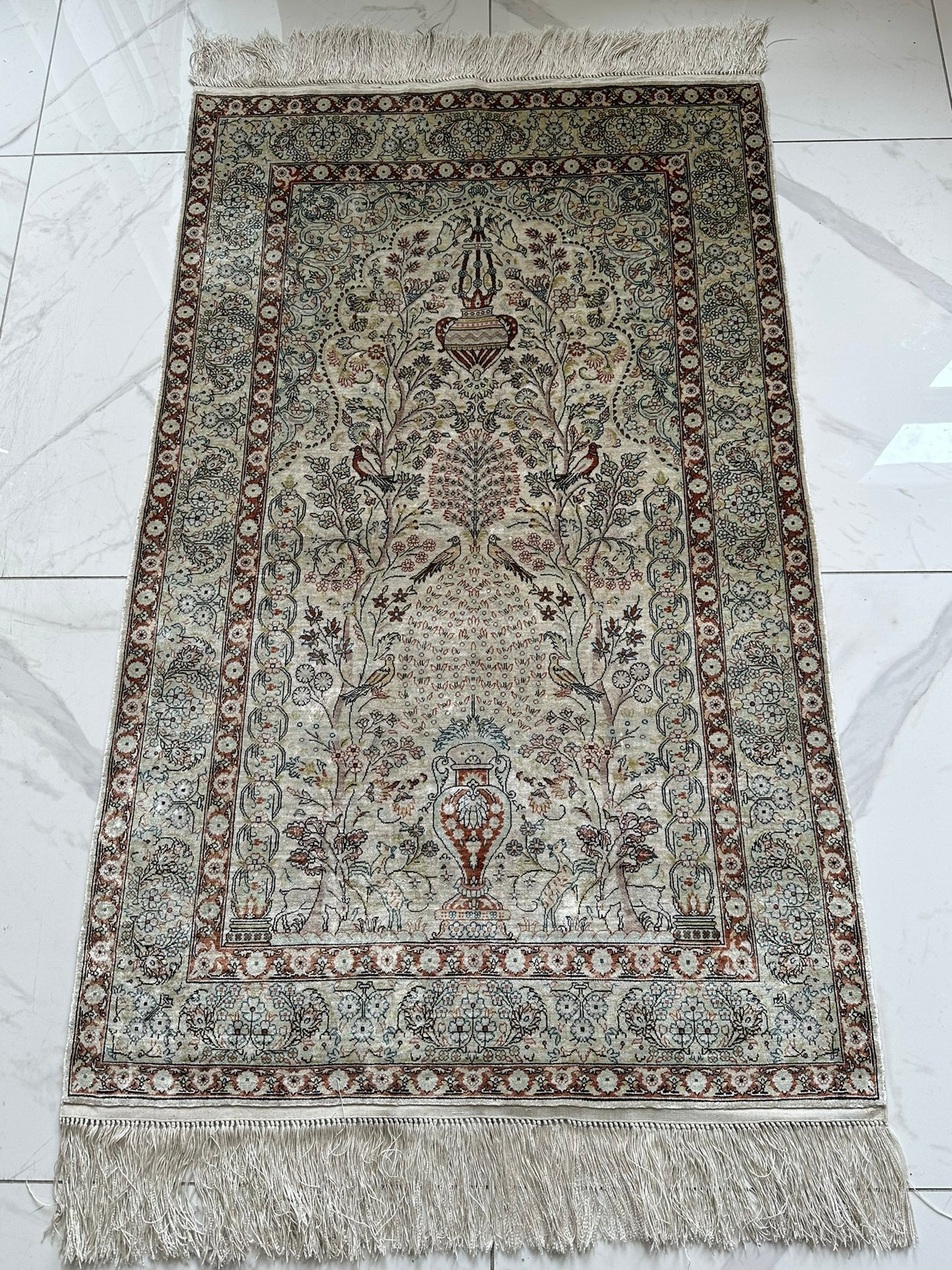 Orientteppich handgeknüpft Hereke Seide auf Seide 127x76 cm