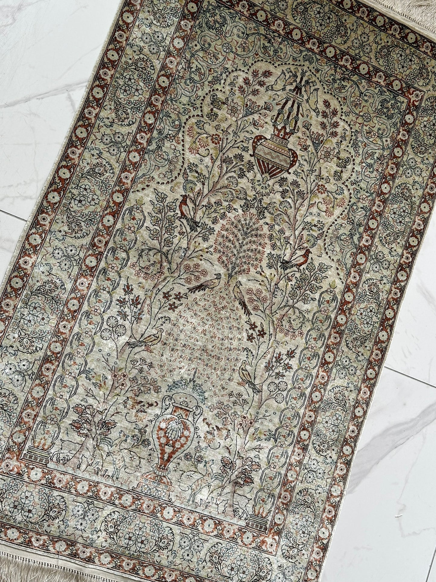 Orientteppich handgeknüpft Hereke Seide auf Seide 127x76 cm