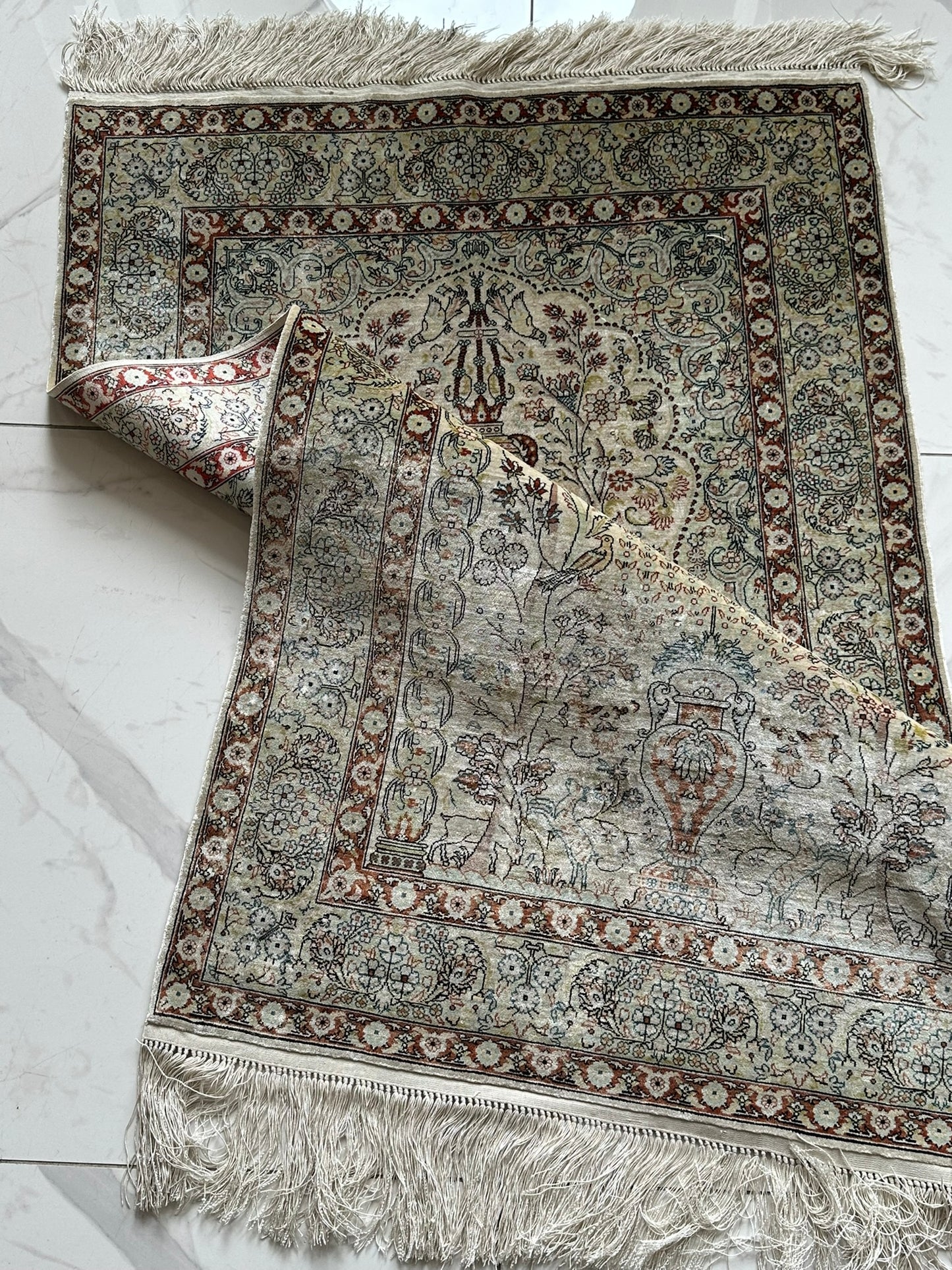 Orientteppich handgeknüpft Hereke Seide auf Seide 127x76 cm